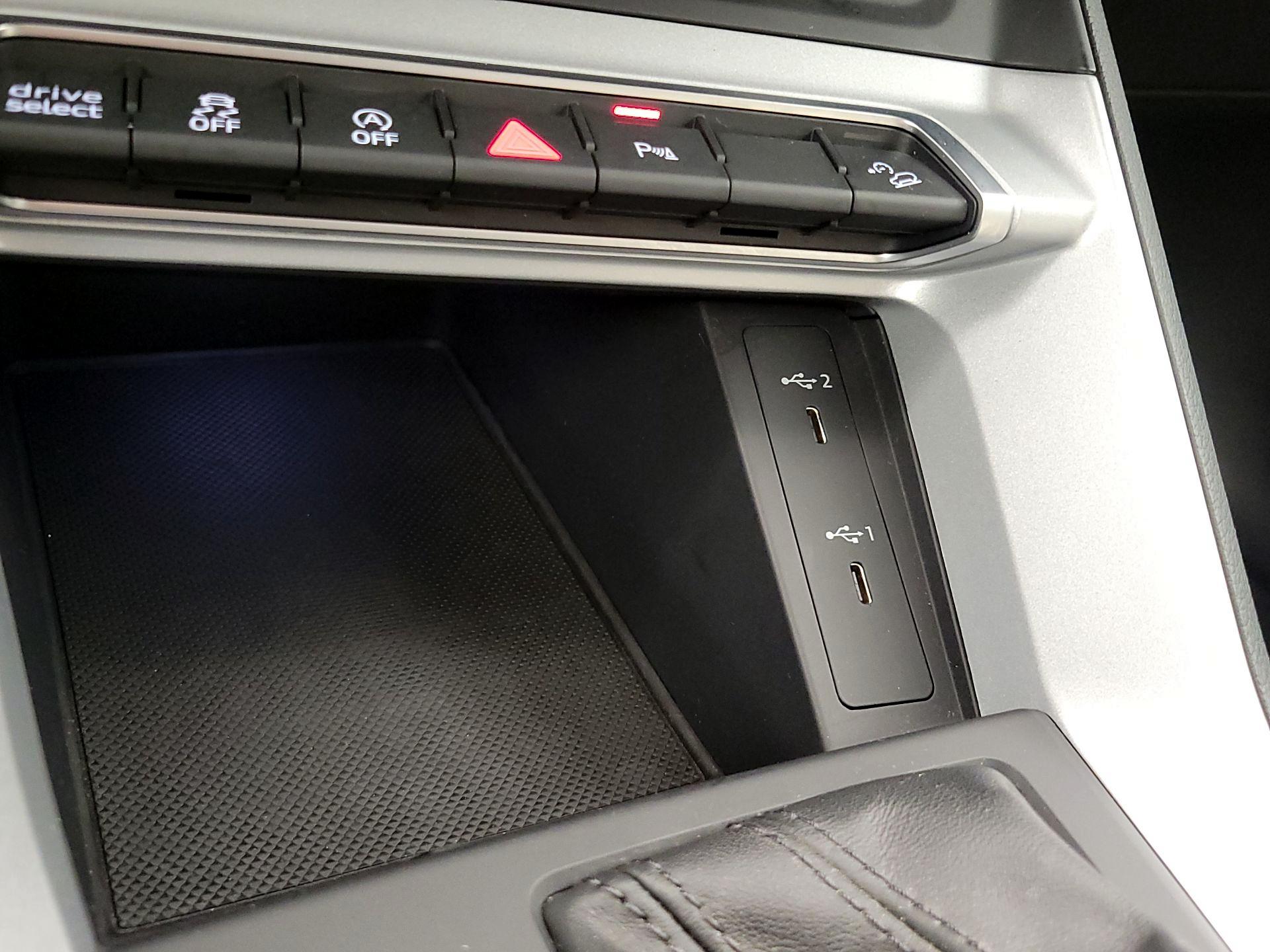 Thumbnail: 2023 Audi Q3 - 18