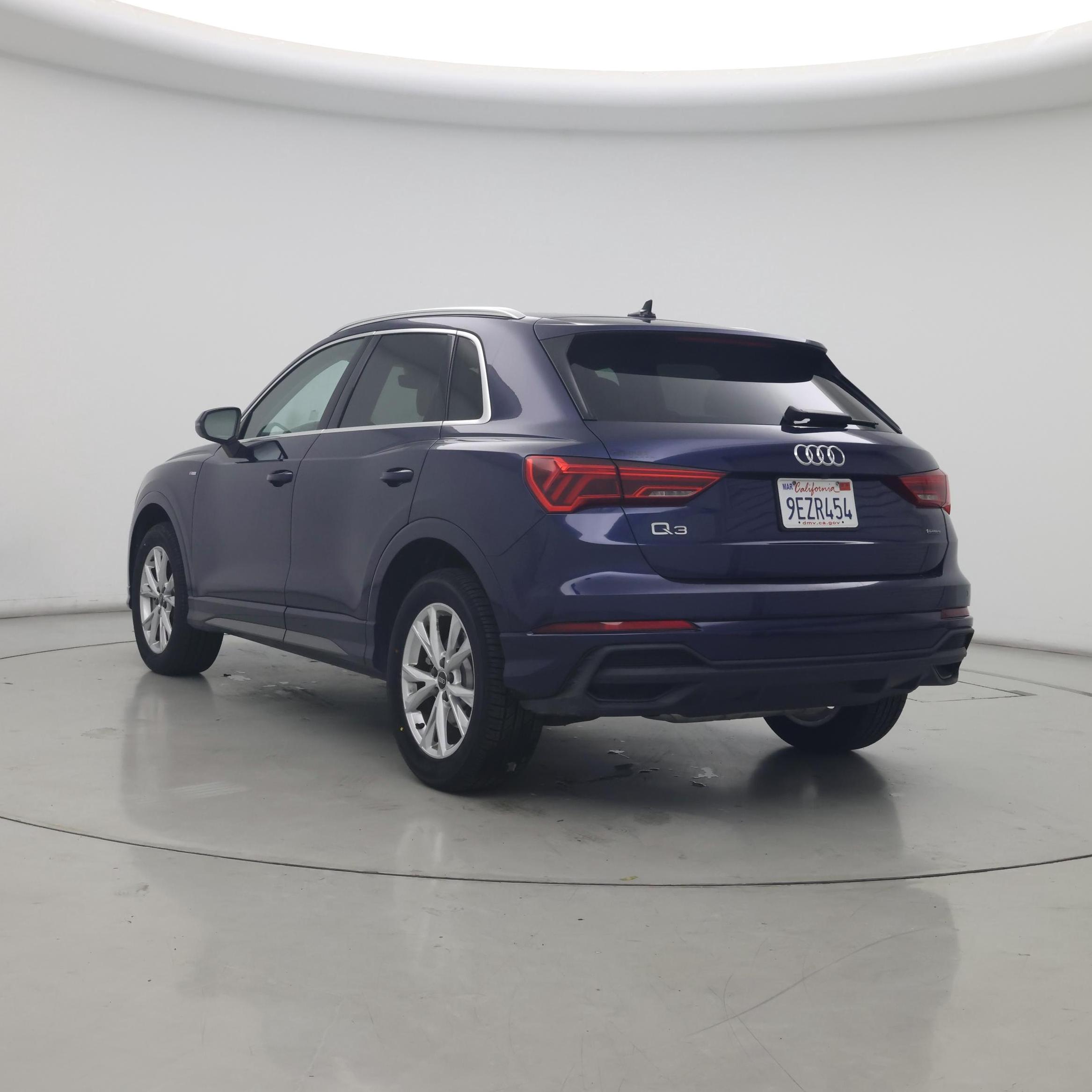 Thumbnail: 2023 Audi Q3 - 2