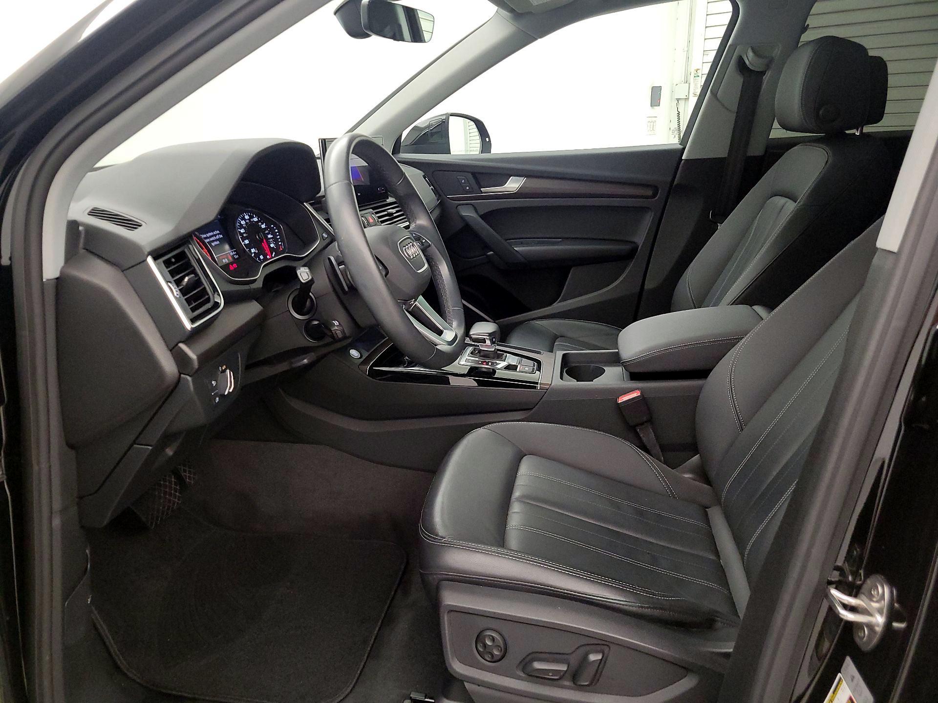 Thumbnail: 2023 Audi Q5 - 11