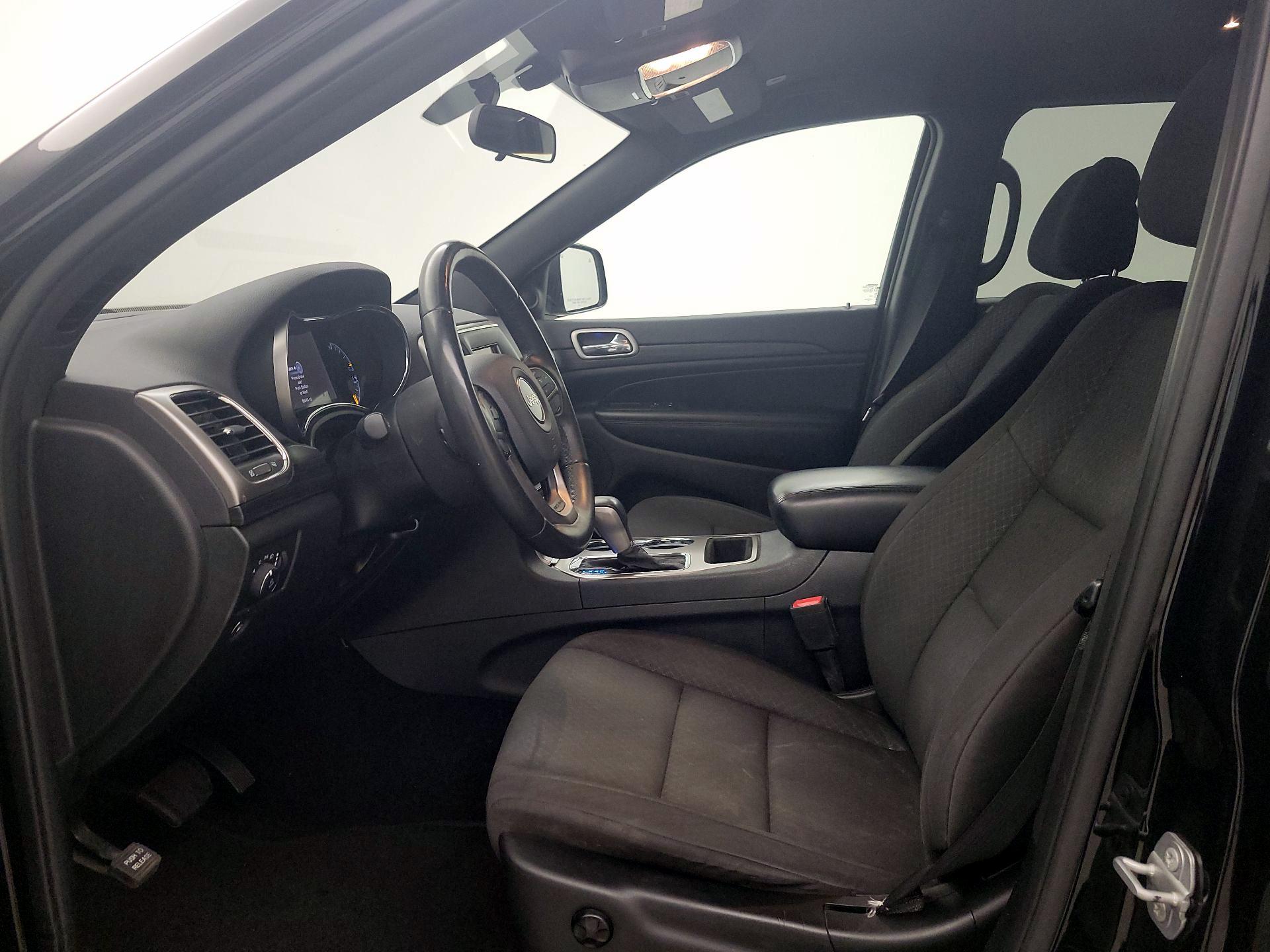 Thumbnail: 2019 Jeep Grand Cherokee - 11