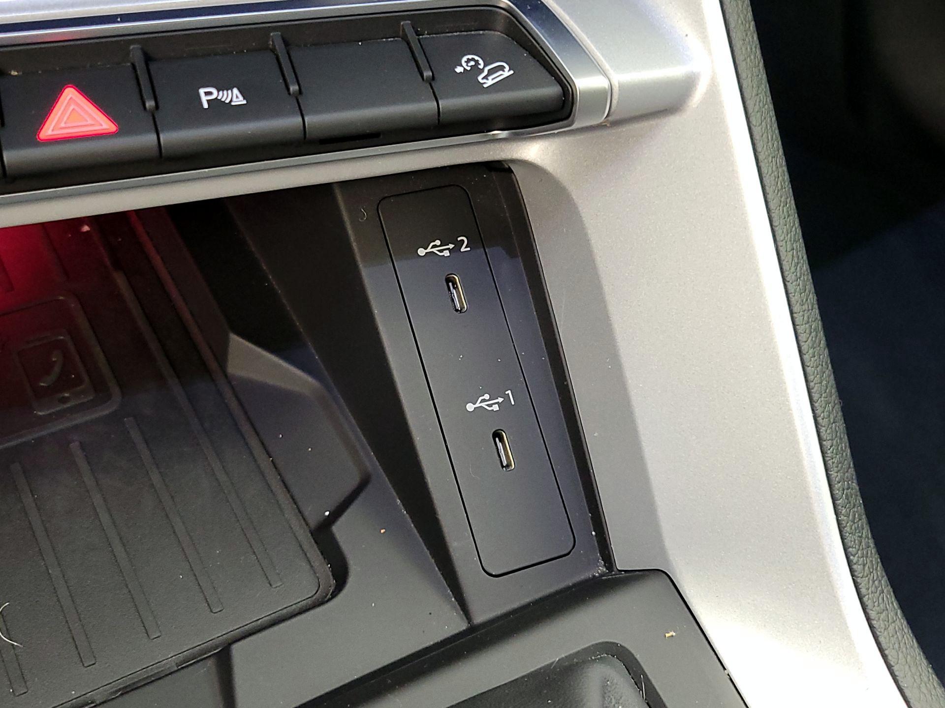 Thumbnail: 2023 Audi Q3 - 18