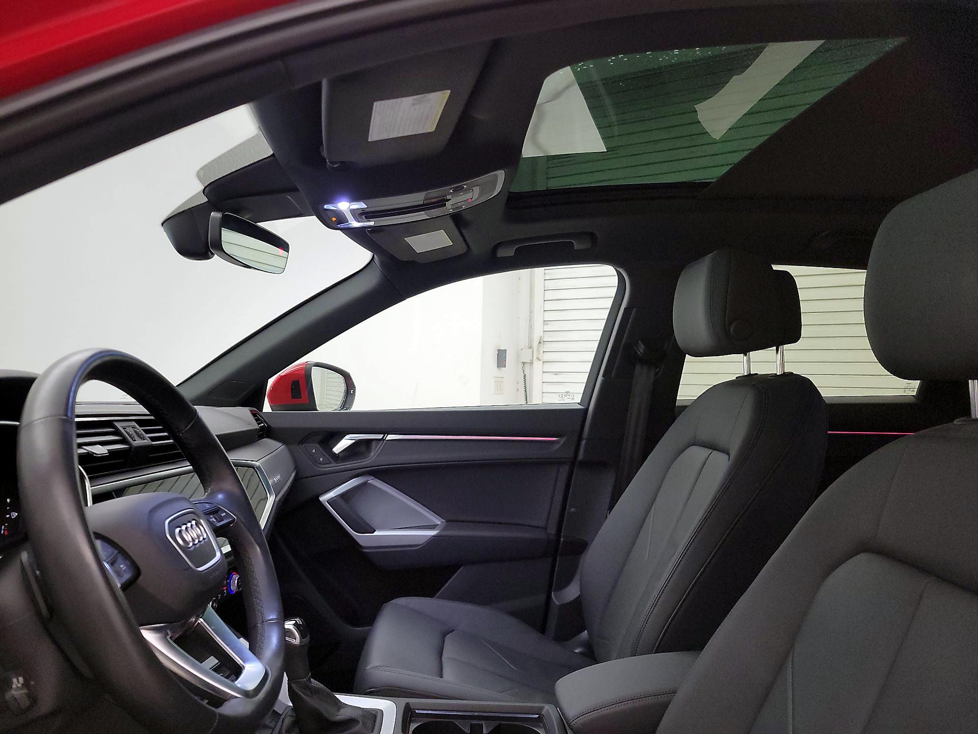 Thumbnail: 2023 Audi Q3 - 19