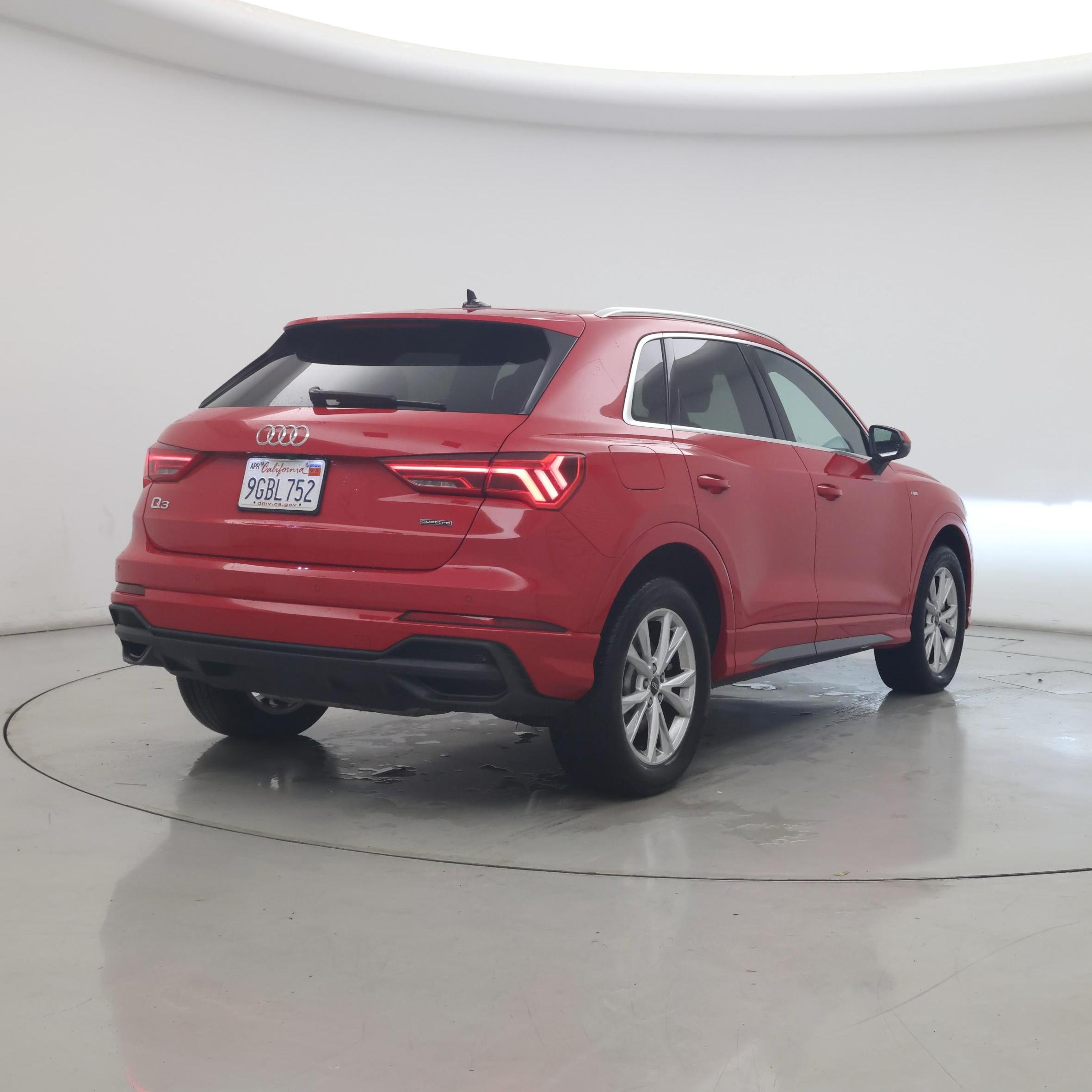 Thumbnail: 2023 Audi Q3 - 8