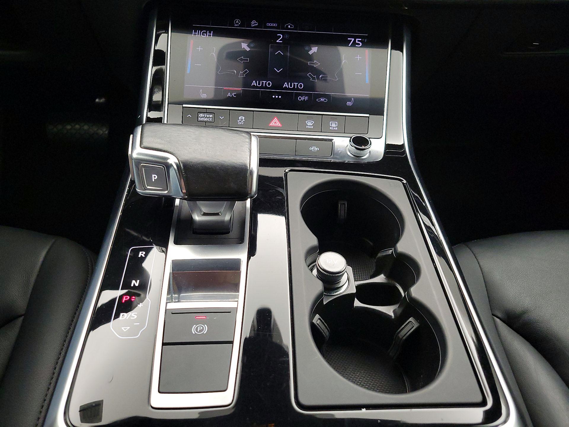 Thumbnail: 2022 Audi Q7 - 18