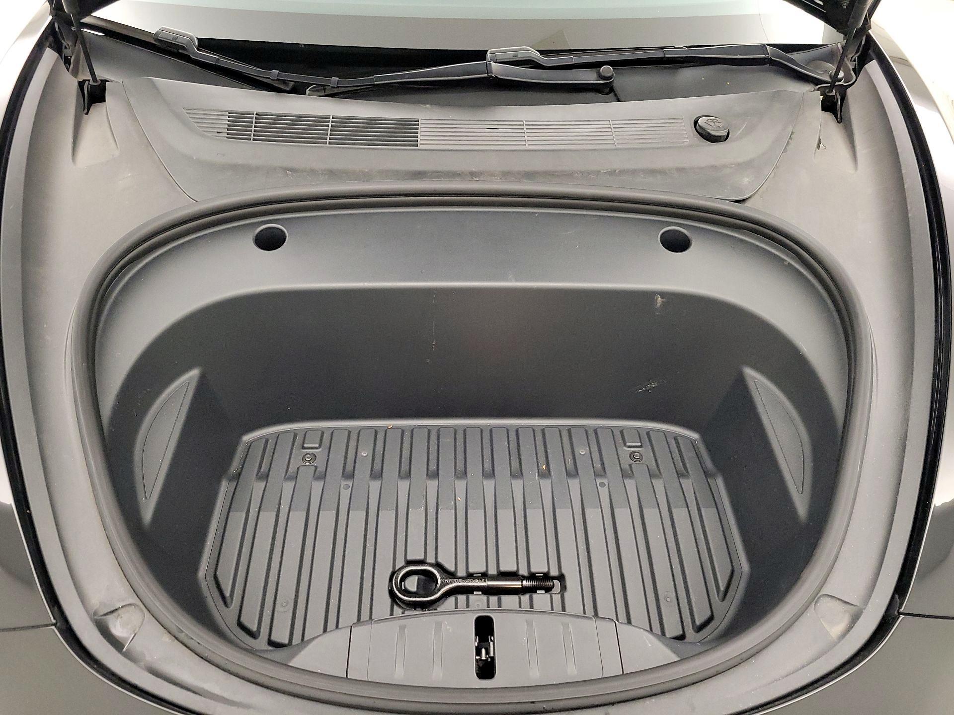 Thumbnail: 2021 Tesla Model 3 - 20