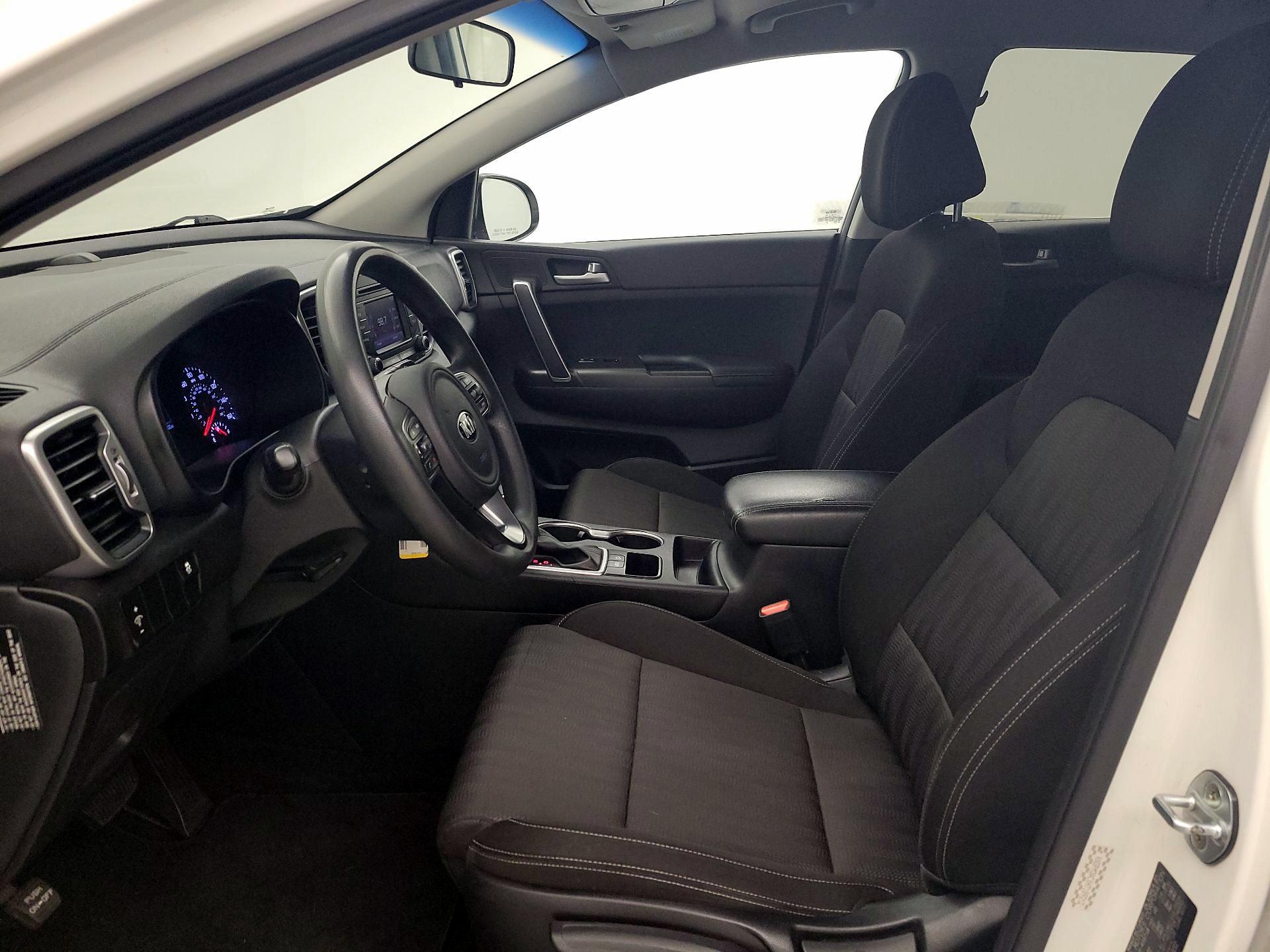 Thumbnail: 2017 Kia Sportage - 11