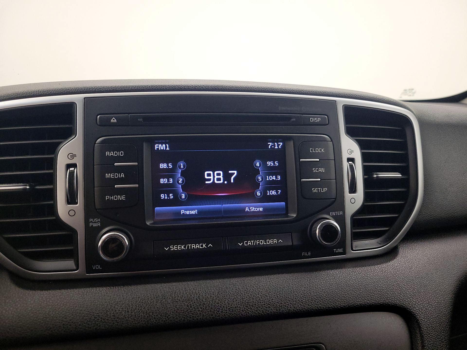 Thumbnail: 2017 Kia Sportage - 15