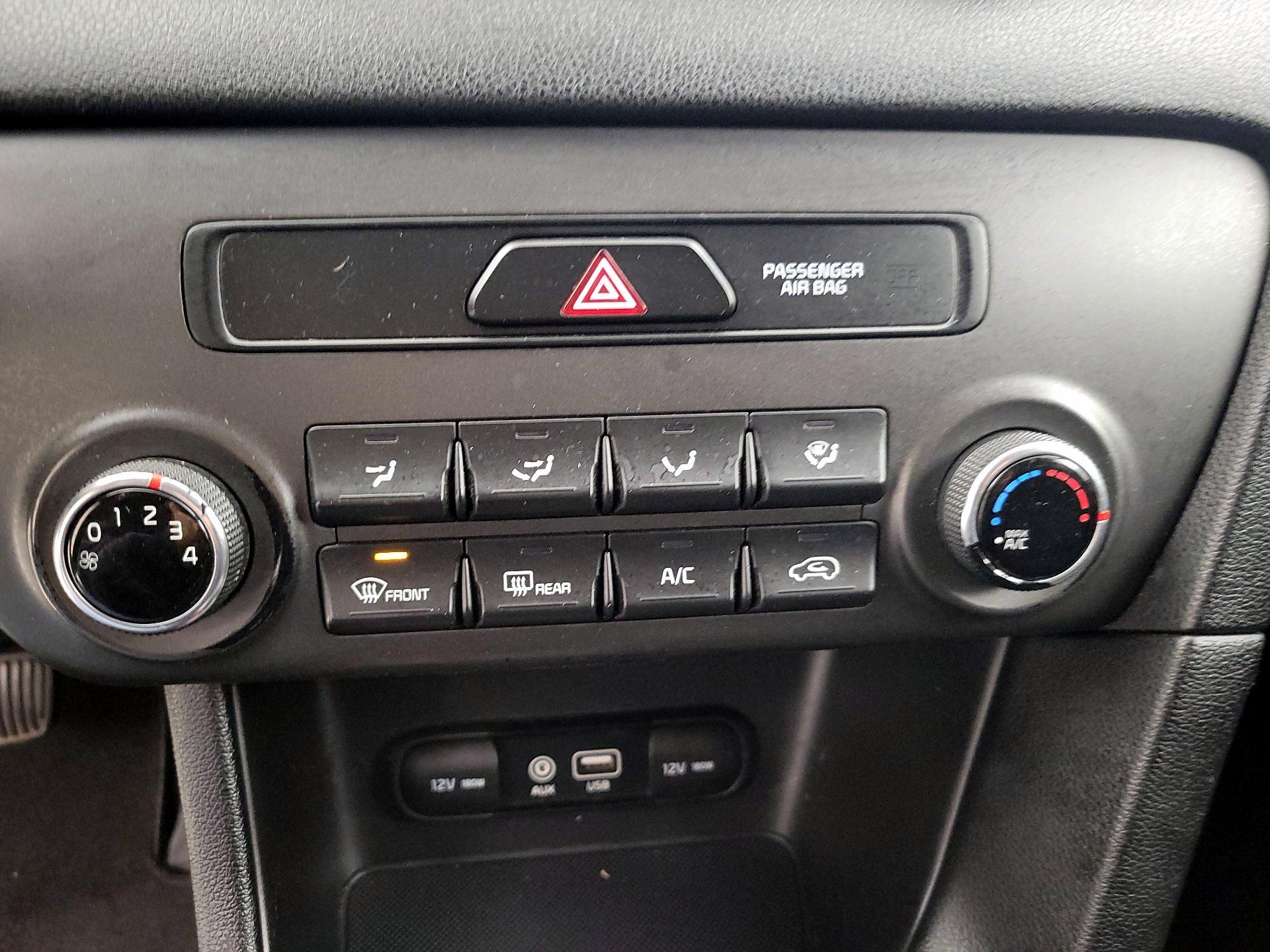 Thumbnail: 2017 Kia Sportage - 16