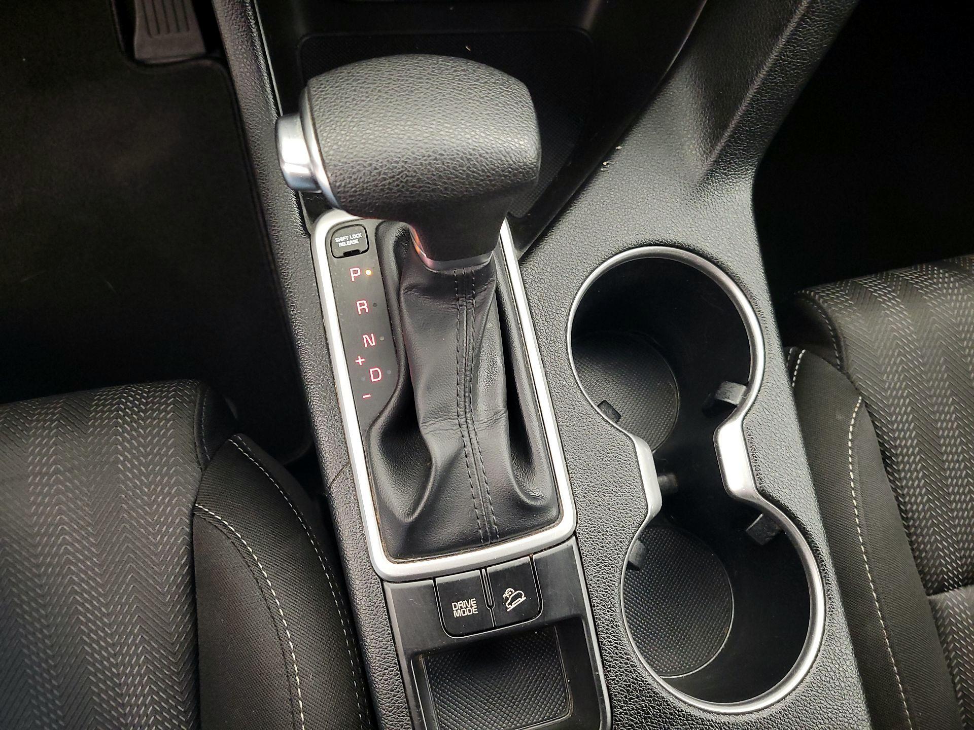 Thumbnail: 2017 Kia Sportage - 17