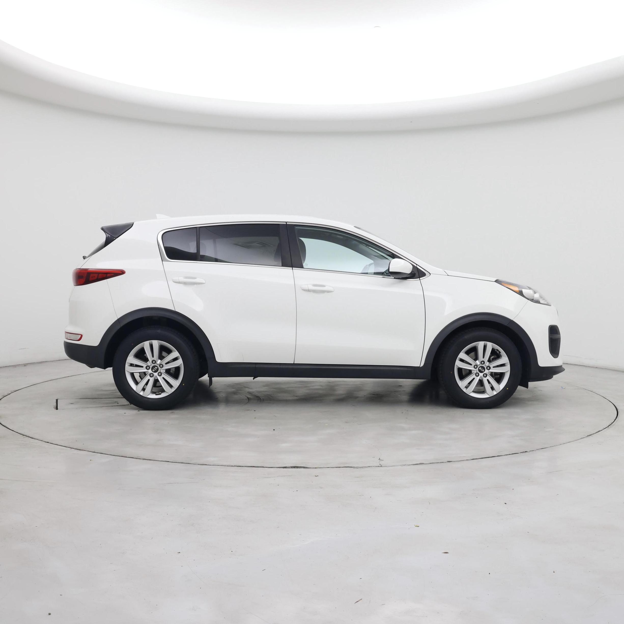 Thumbnail: 2017 Kia Sportage - 7