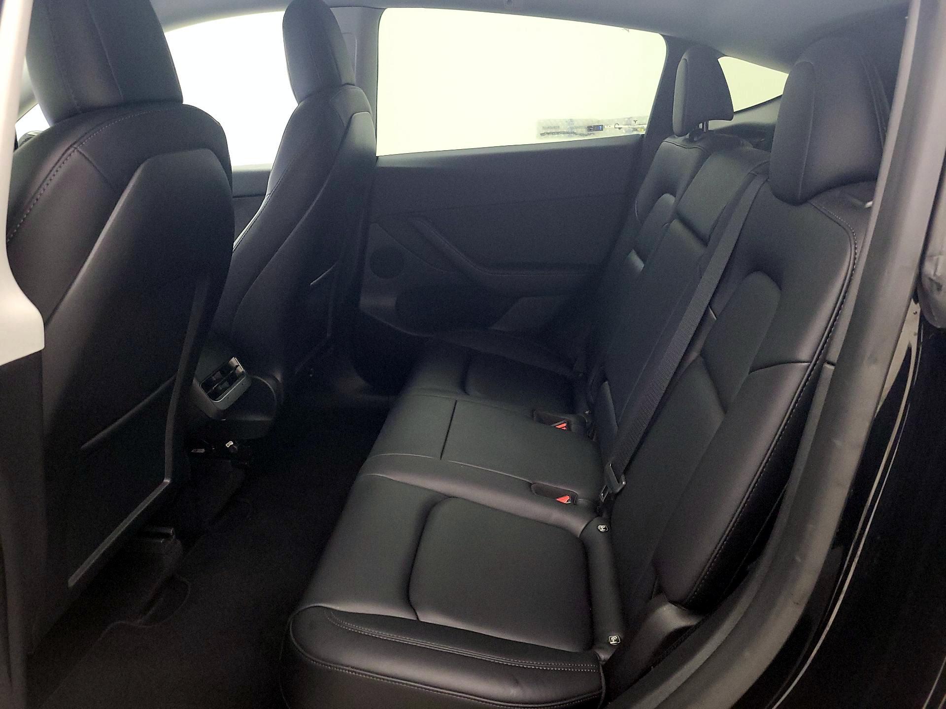 Thumbnail: 2022 Tesla Model Y - 18