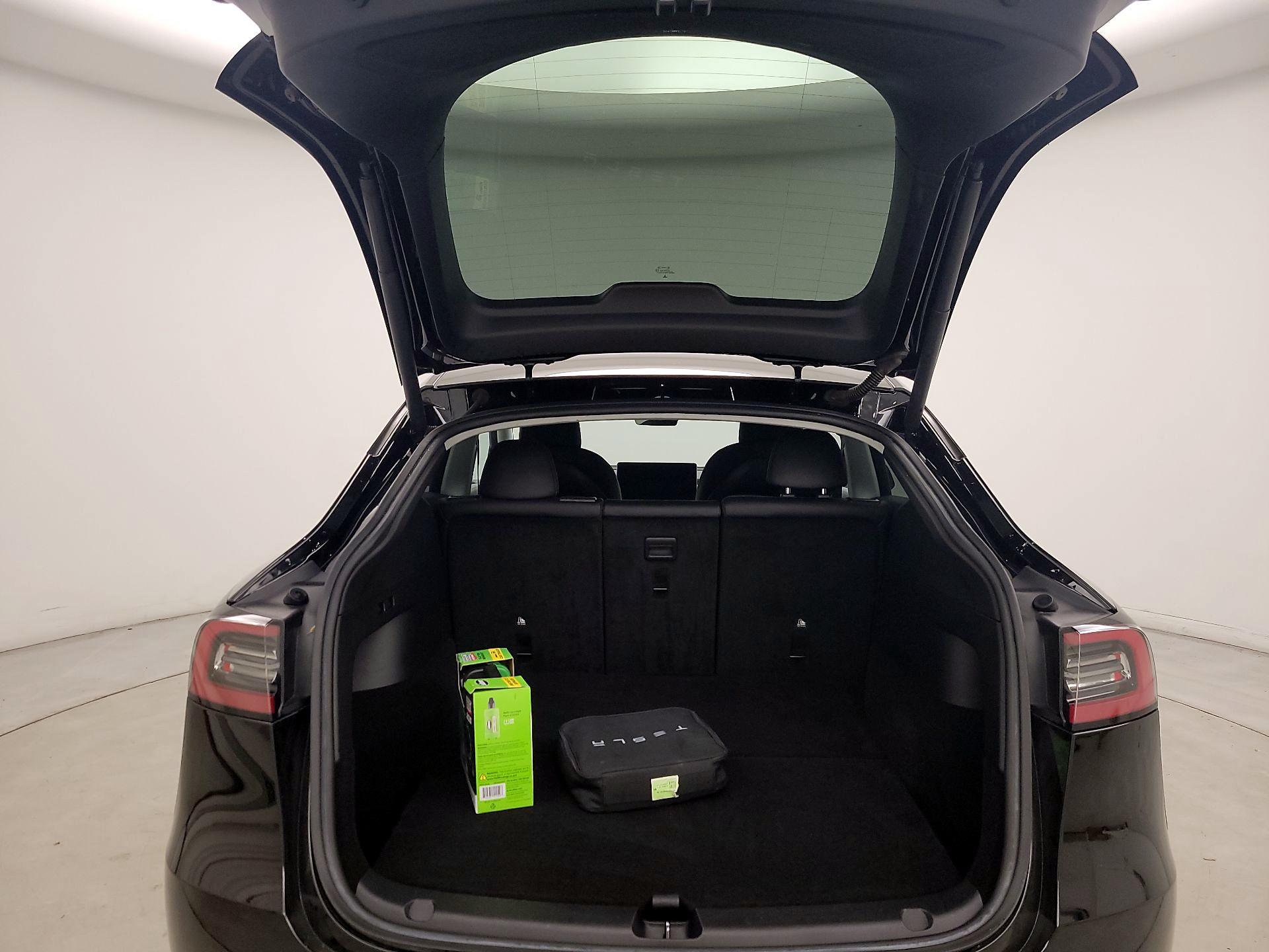 Thumbnail: 2022 Tesla Model Y - 19