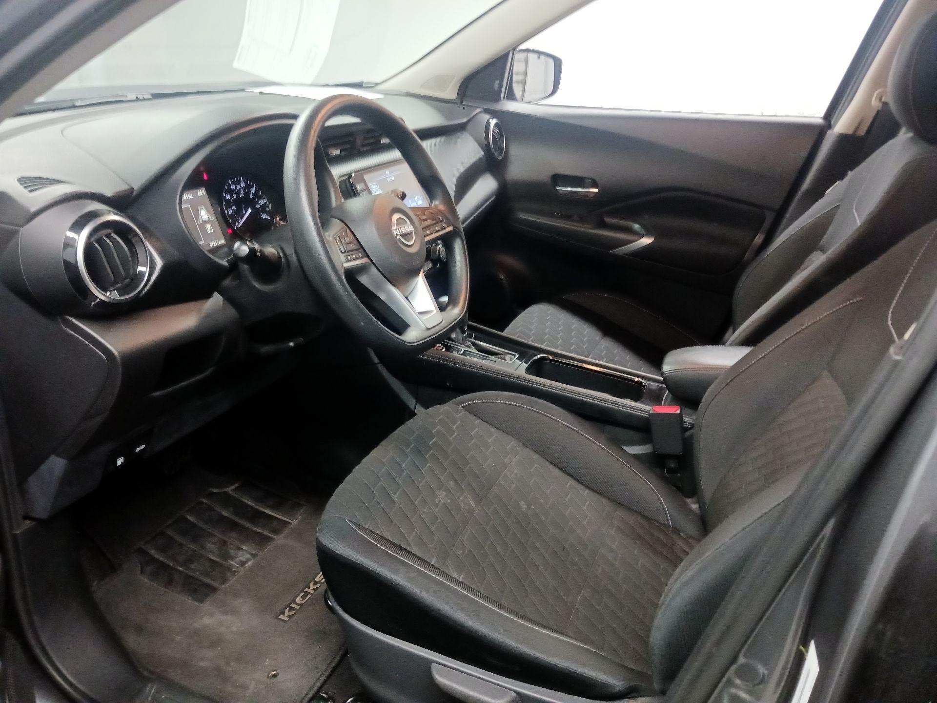 Thumbnail: 2022 Nissan Kicks - 9