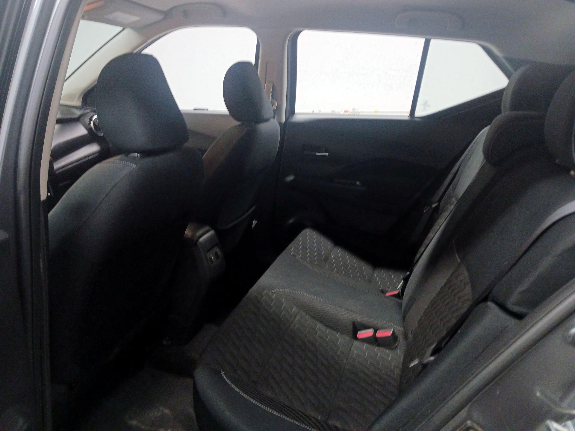 Thumbnail: 2022 Nissan Kicks - 15