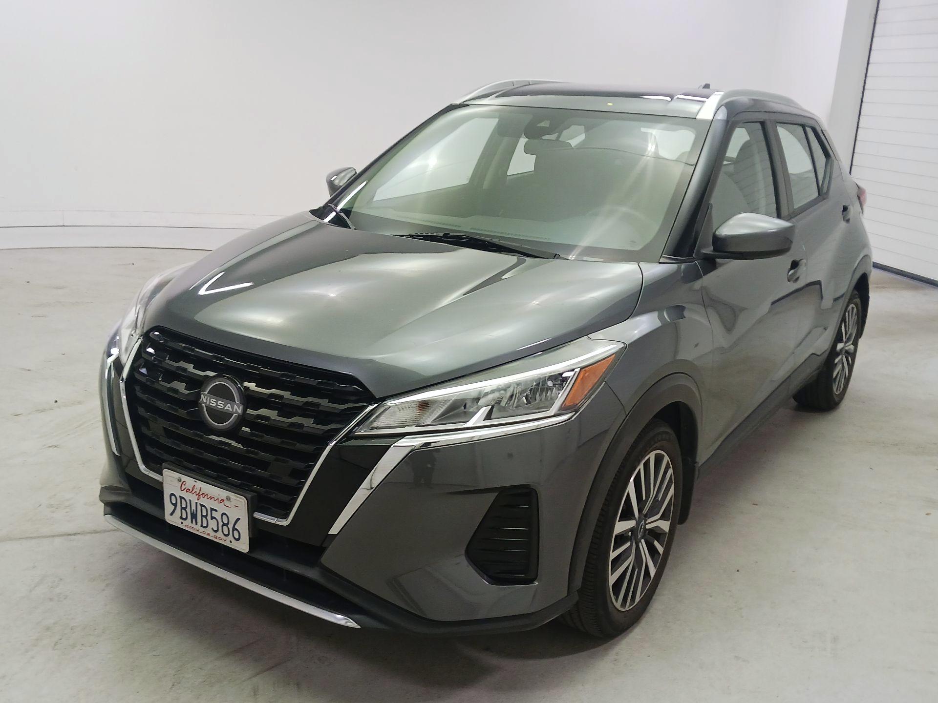 Thumbnail: 2022 Nissan Kicks - 3