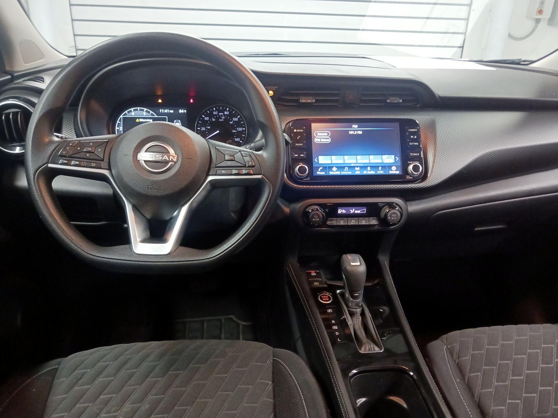 Thumbnail: 2022 Nissan Kicks - 8