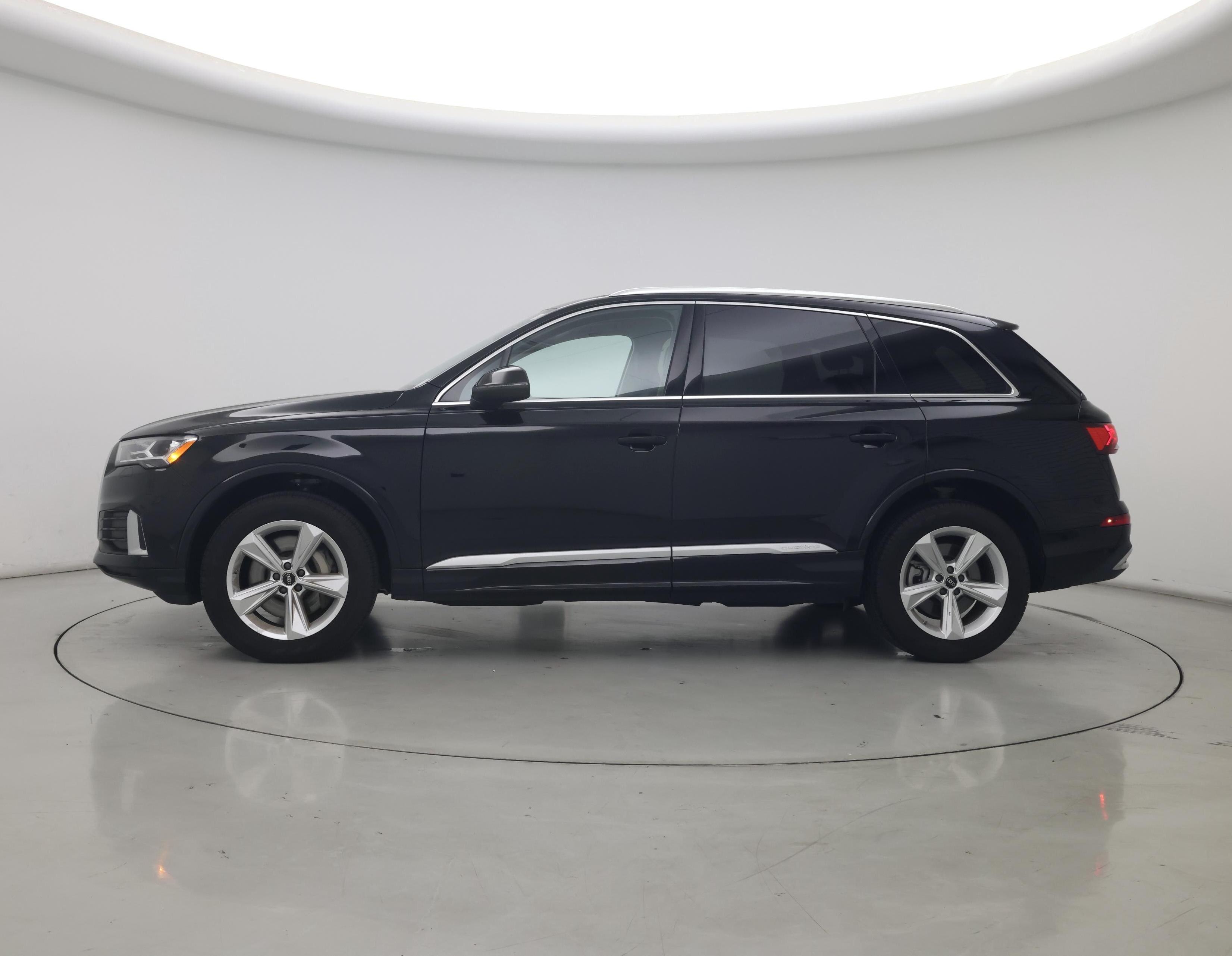 Thumbnail: 2023 Audi Q7 - 3