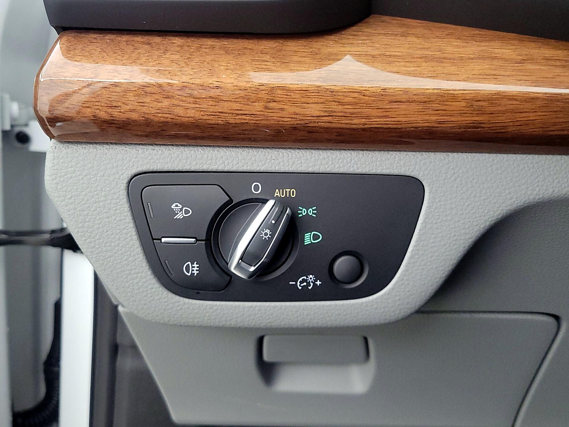 Thumbnail: 2022 Audi Q5 - 13