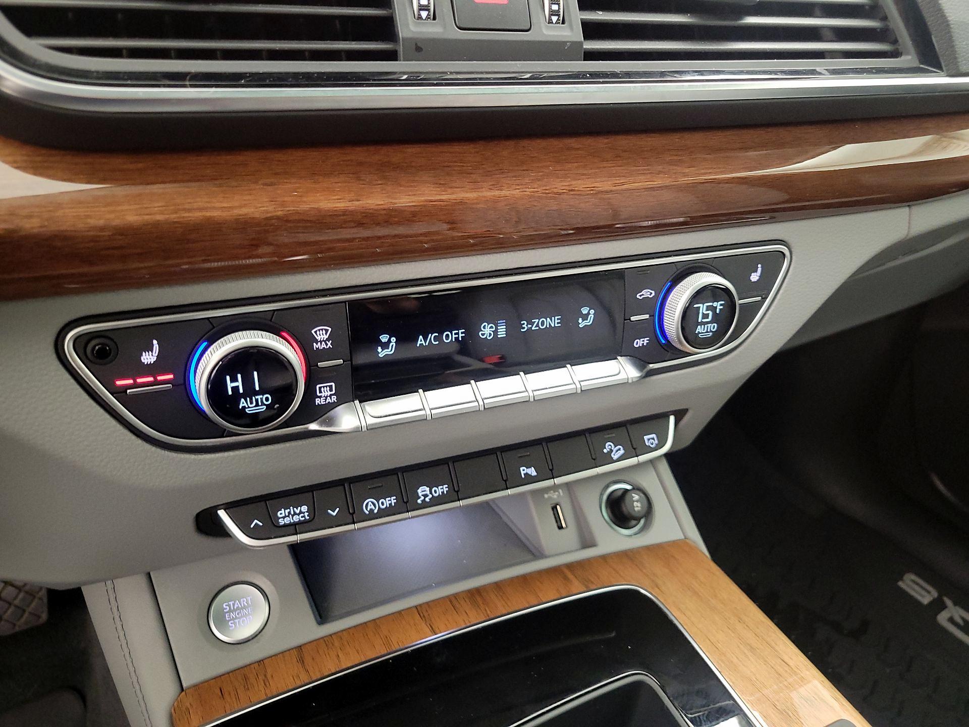 Thumbnail: 2022 Audi Q5 - 16