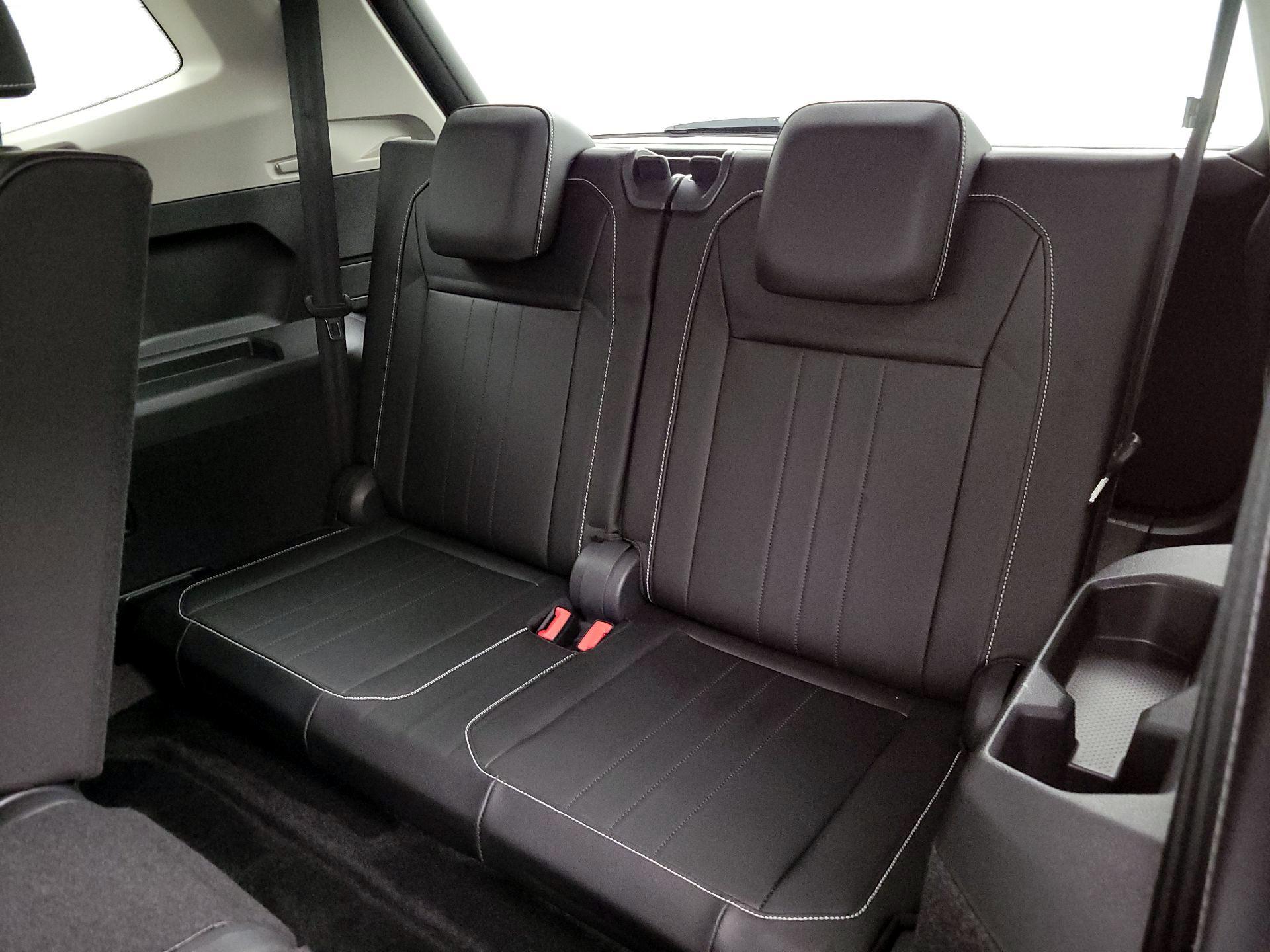 Thumbnail: 2023 Volkswagen Tiguan - 20