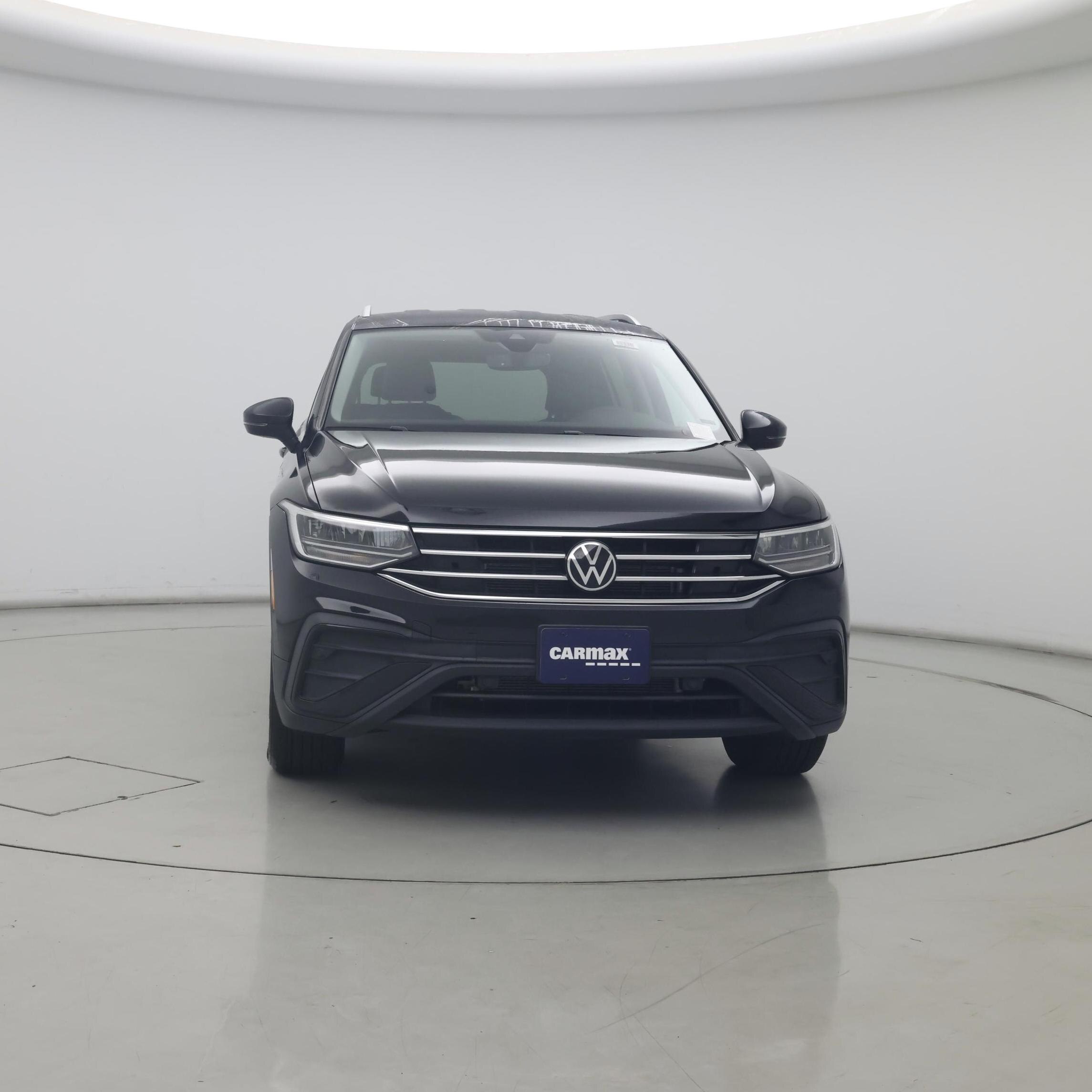 Thumbnail: 2023 Volkswagen Tiguan - 5