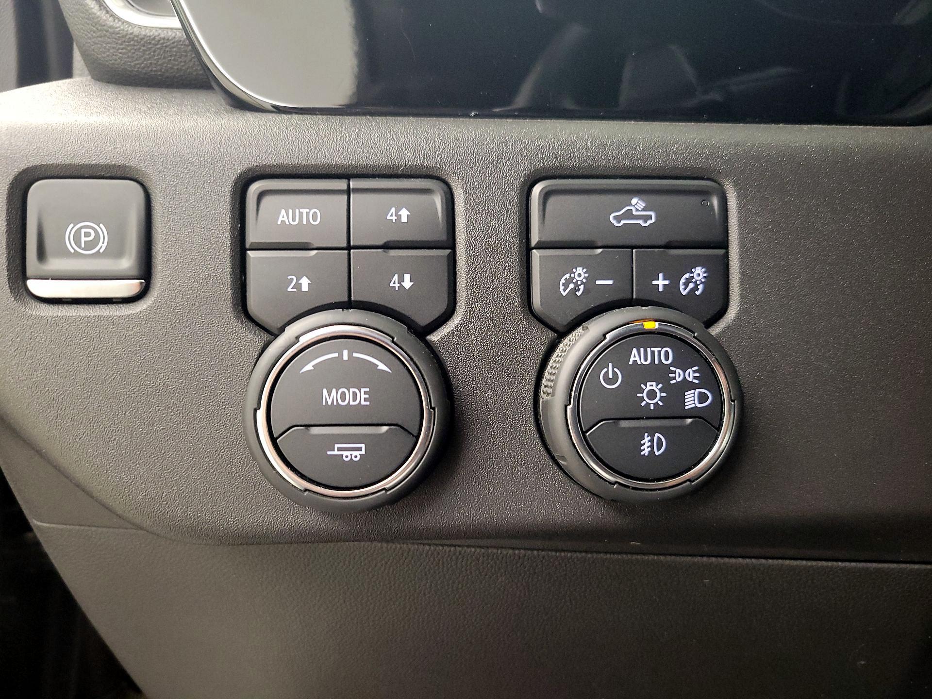 Thumbnail: 2024 Chevrolet Silverado 1500 - 13