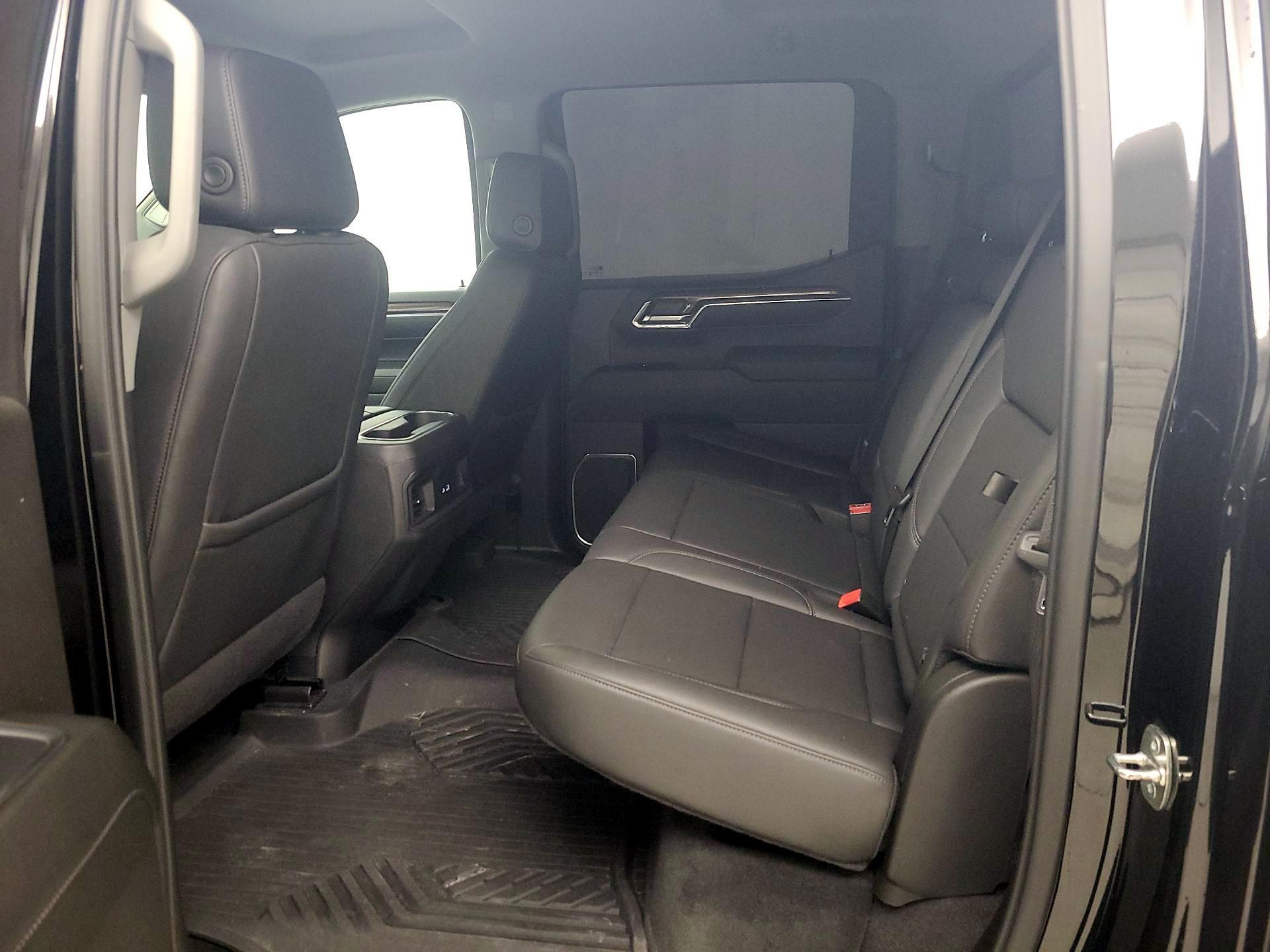 Thumbnail: 2024 Chevrolet Silverado 1500 - 20