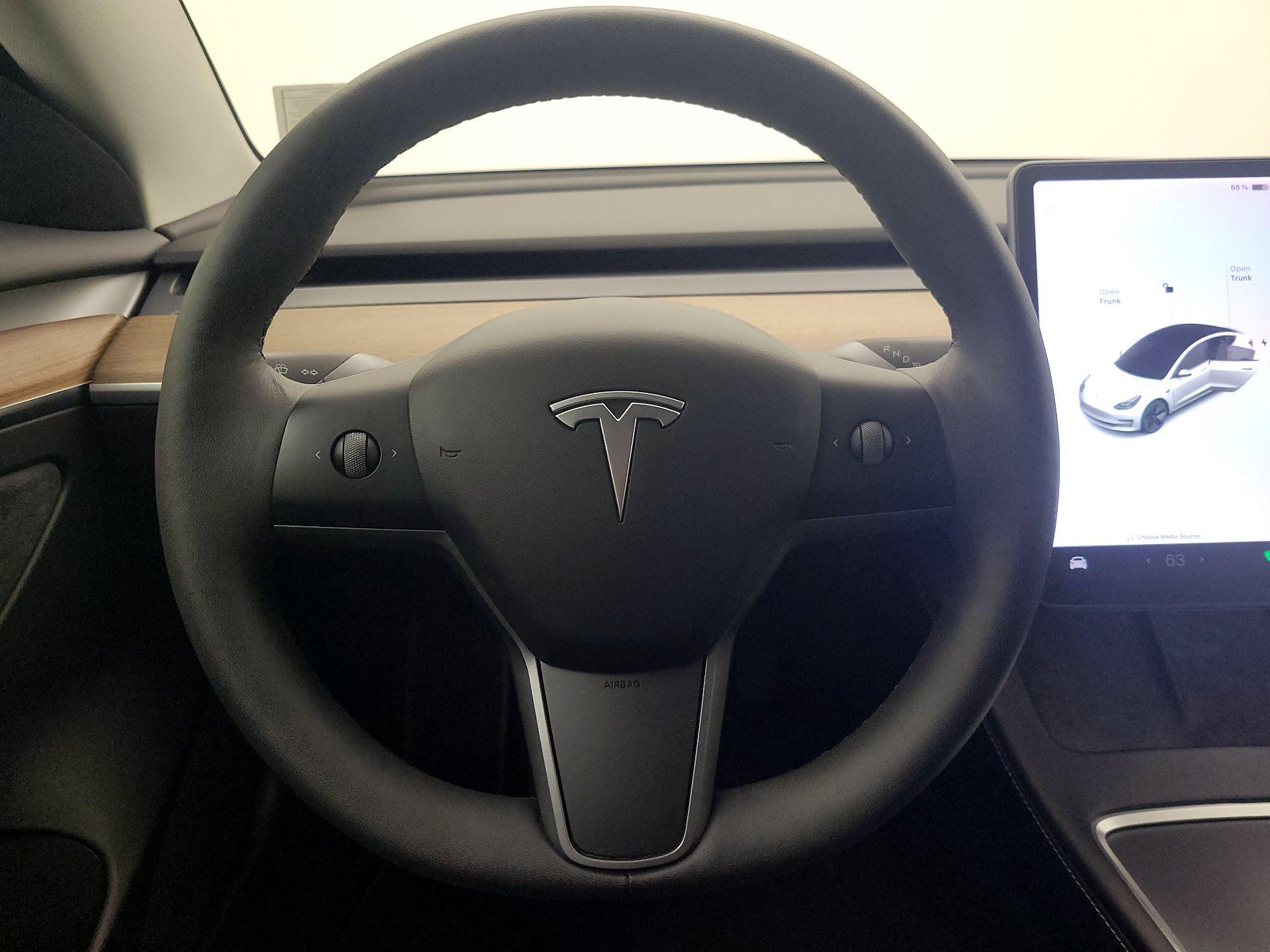 Thumbnail: 2022 Tesla Model 3 - 10