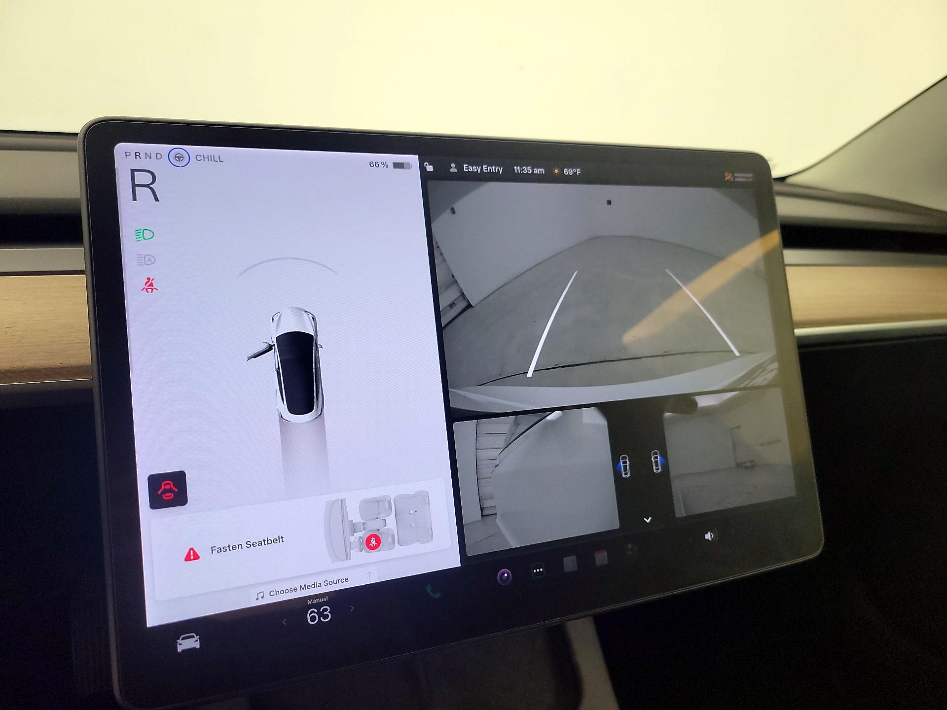 Thumbnail: 2022 Tesla Model 3 - 14