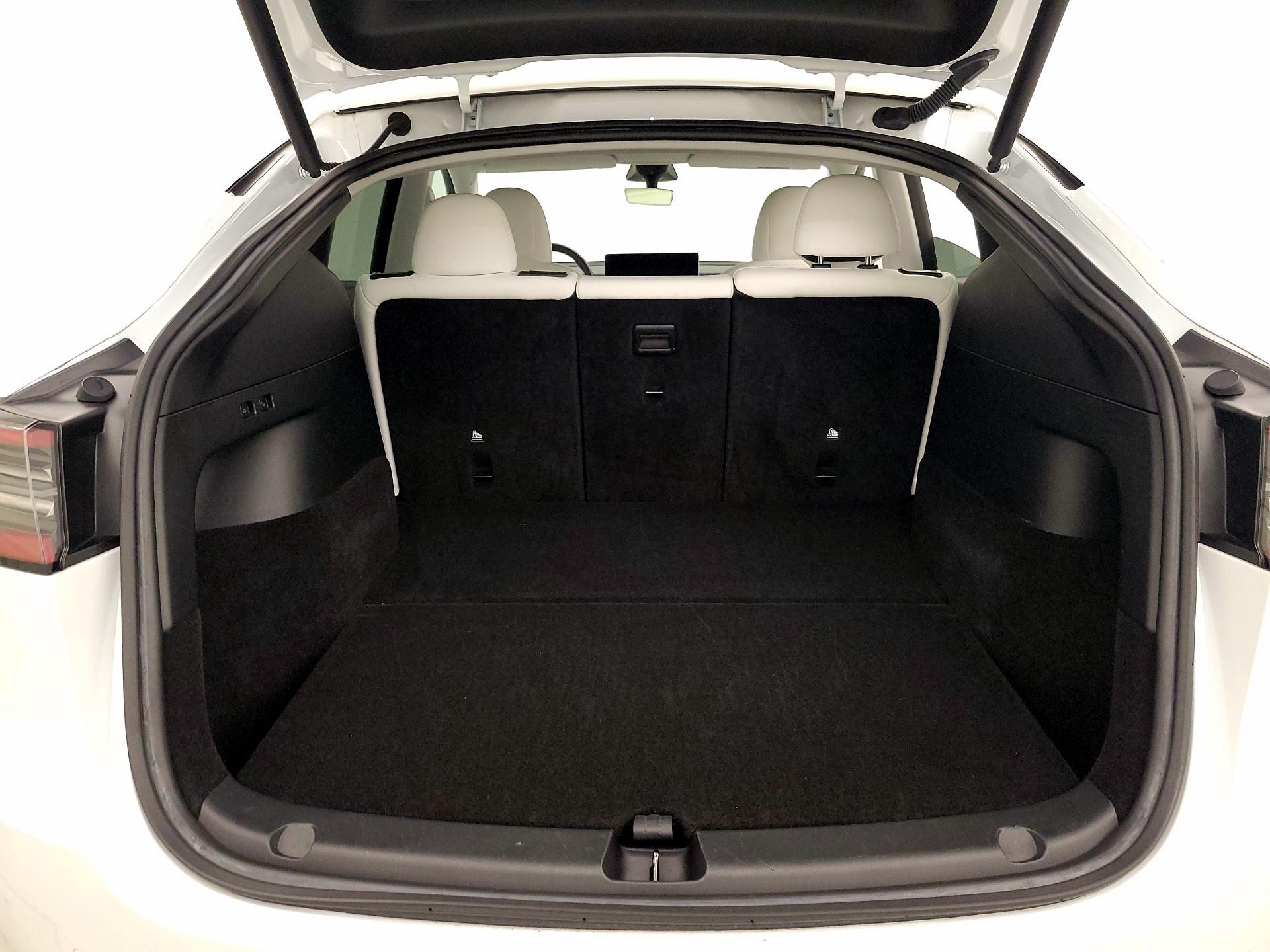 Thumbnail: 2022 Tesla Model Y - 18