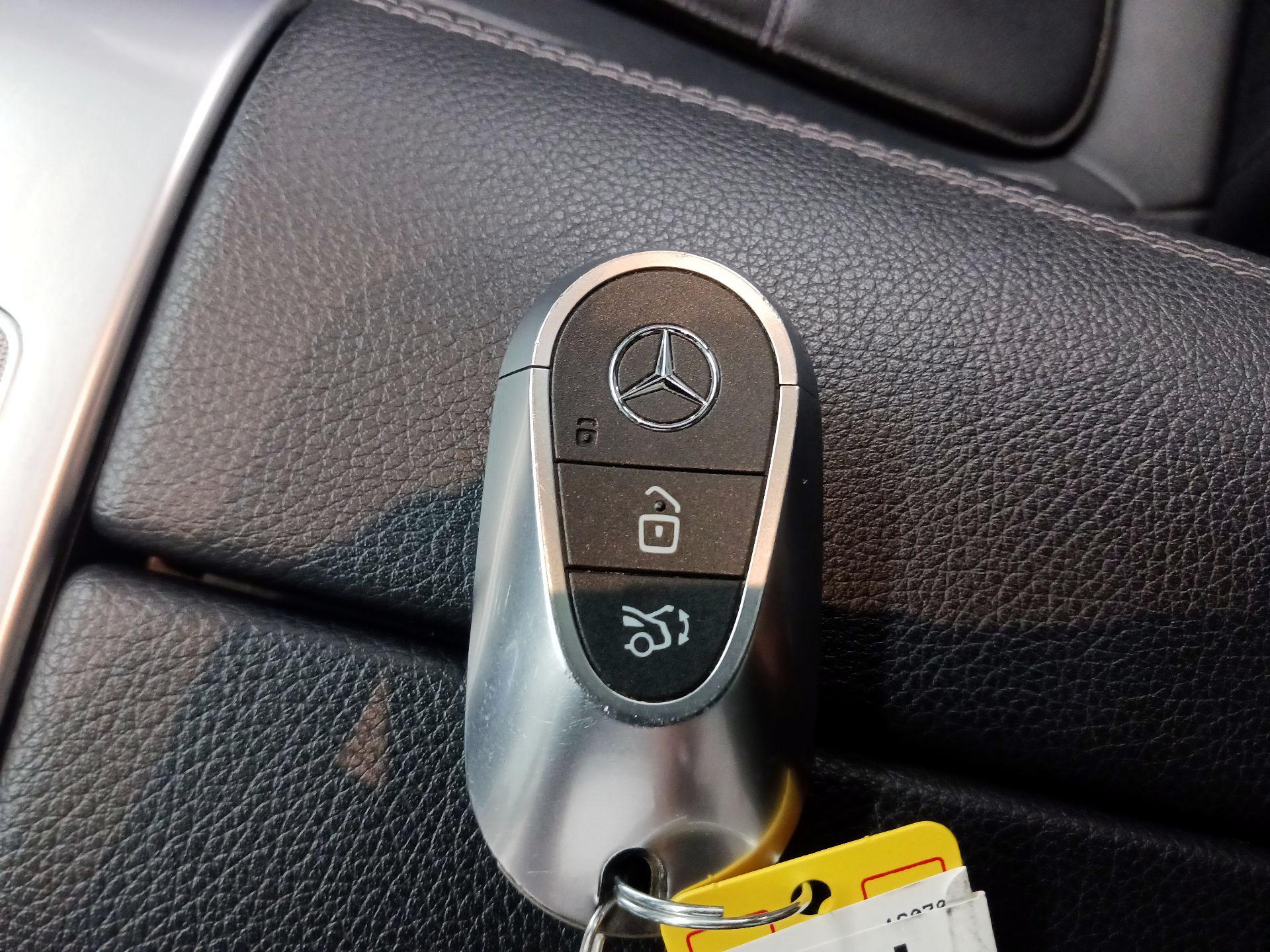 Thumbnail: 2023 Mercedes-Benz C-Class - 16