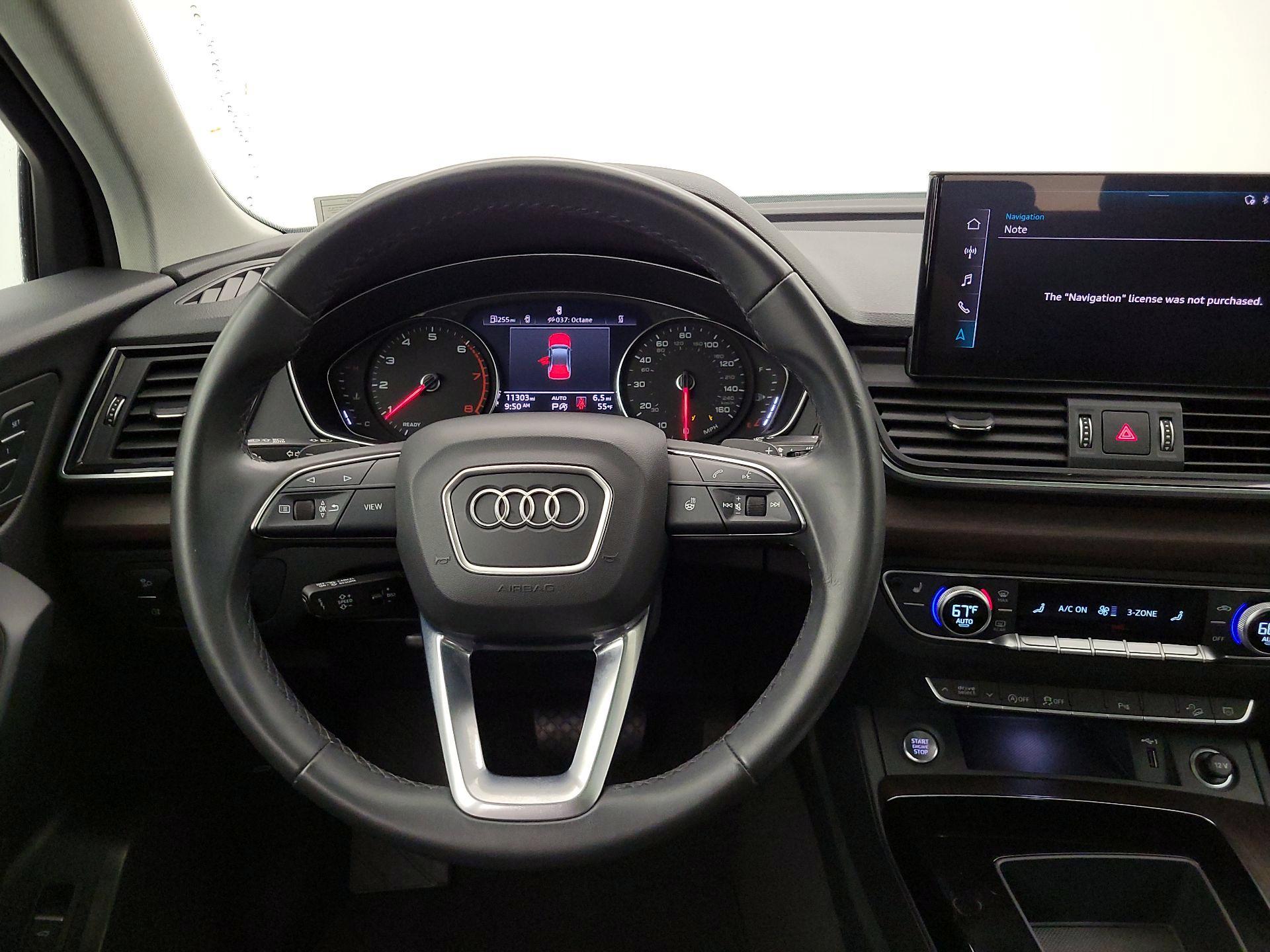Thumbnail: 2023 Audi Q5 - 10