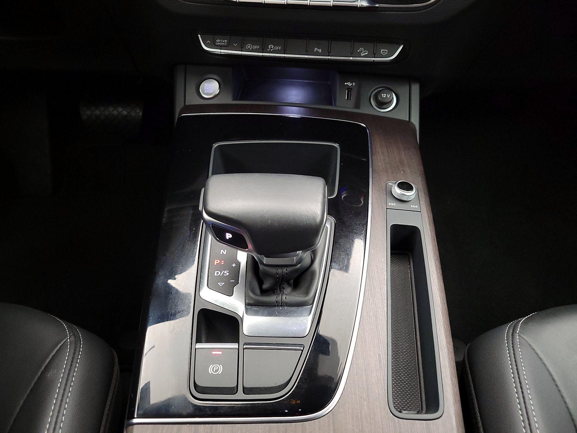 Thumbnail: 2023 Audi Q5 - 18