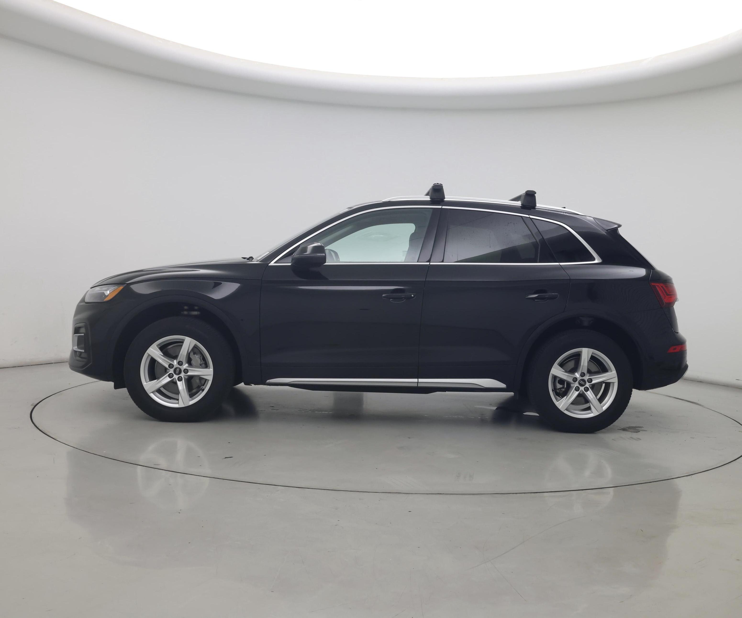 Thumbnail: 2023 Audi Q5 - 3