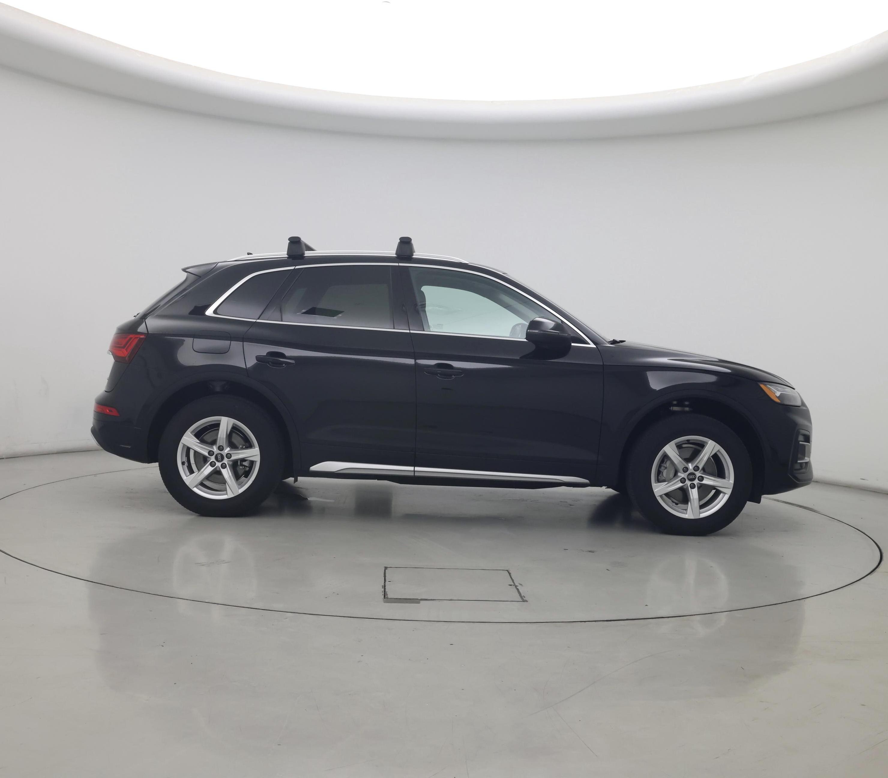 Thumbnail: 2023 Audi Q5 - 7