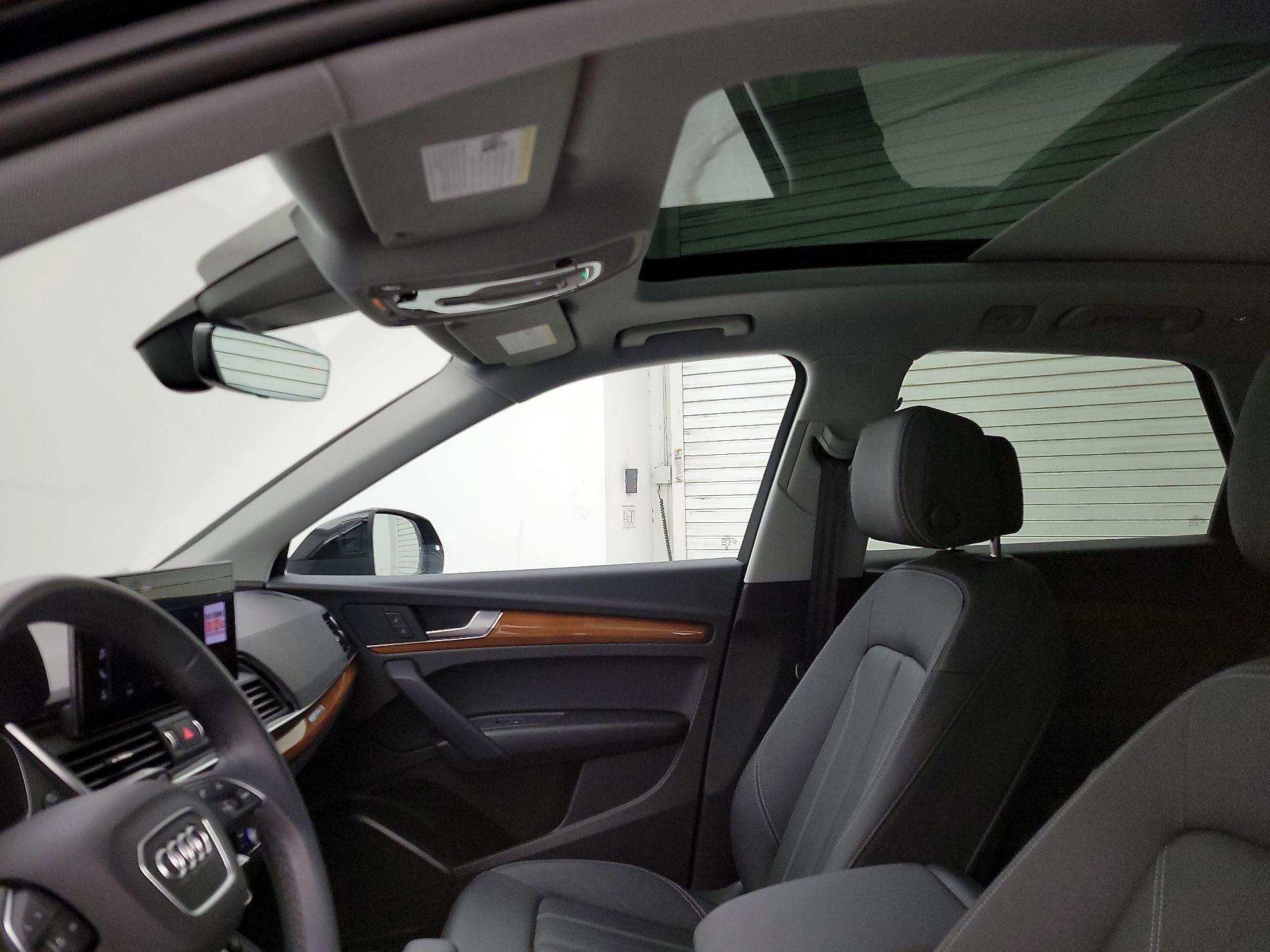 Thumbnail: 2023 Audi Q5 - 19