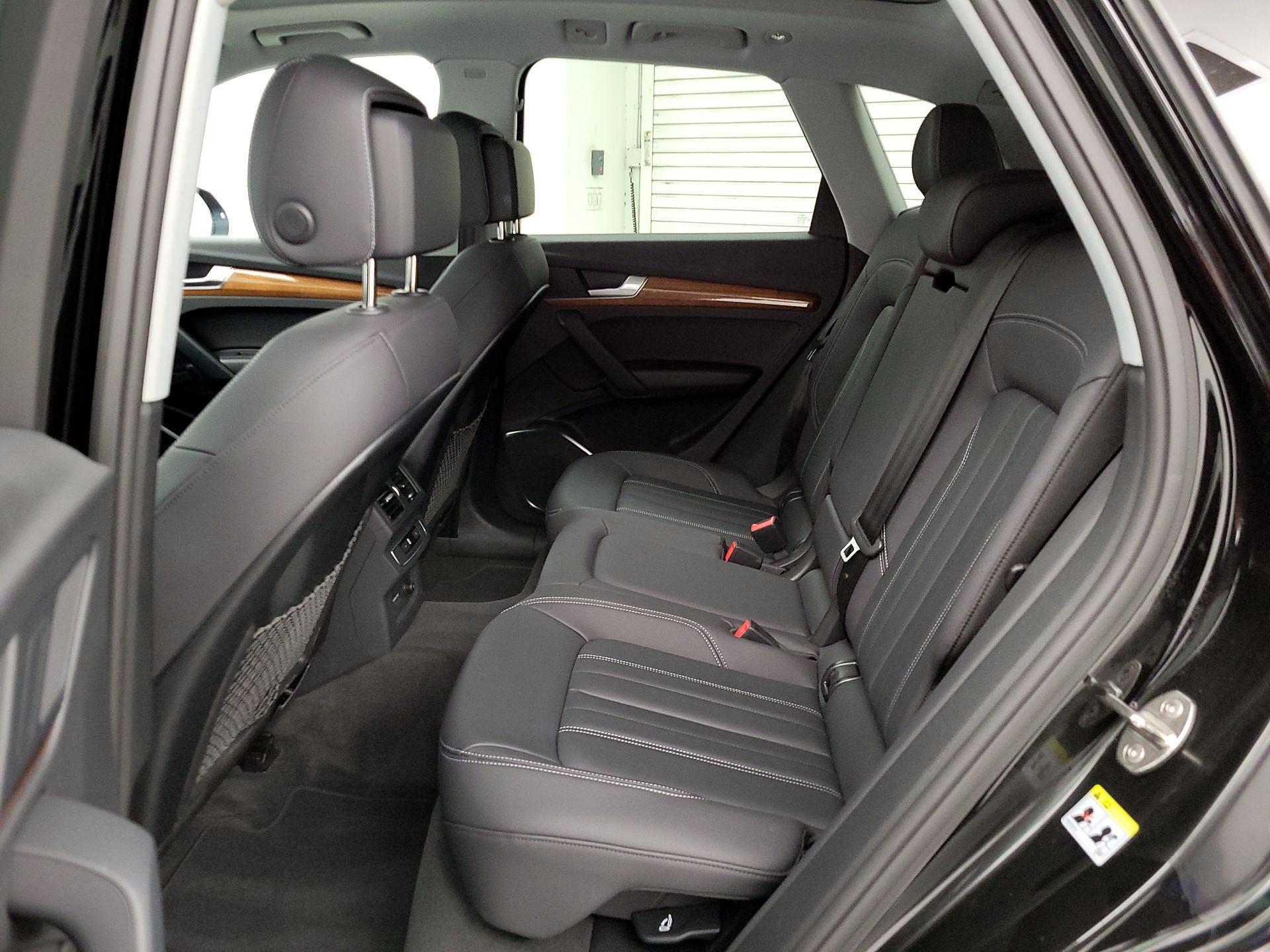 Thumbnail: 2023 Audi Q5 - 20