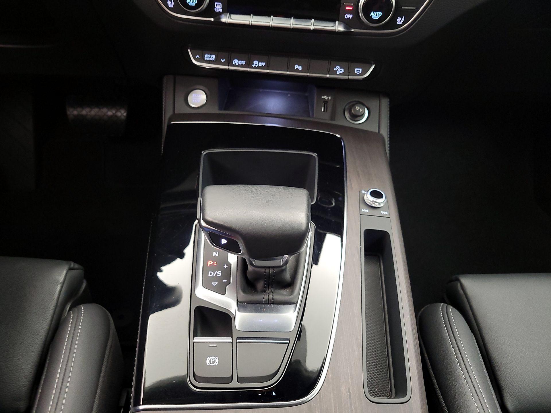 Thumbnail: 2023 Audi Q5 - 18