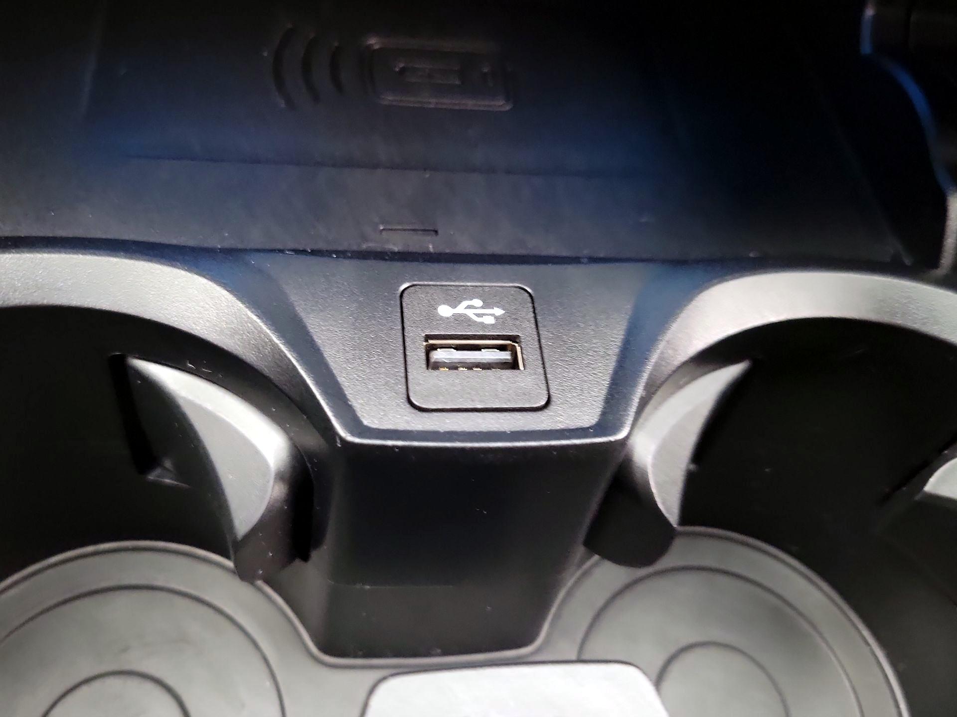 Thumbnail: 2024 BMW 3 Series - 19