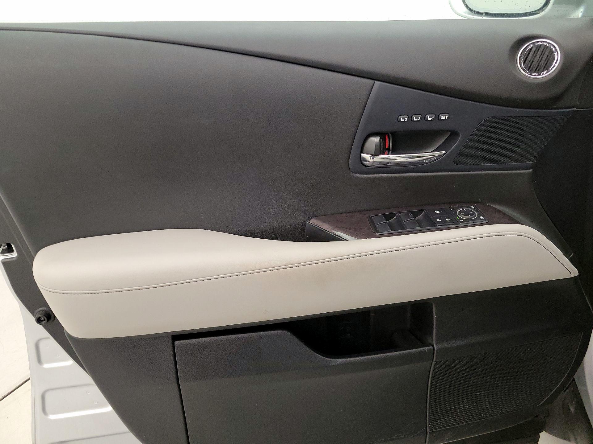 Thumbnail: 2015 Lexus RX - 12