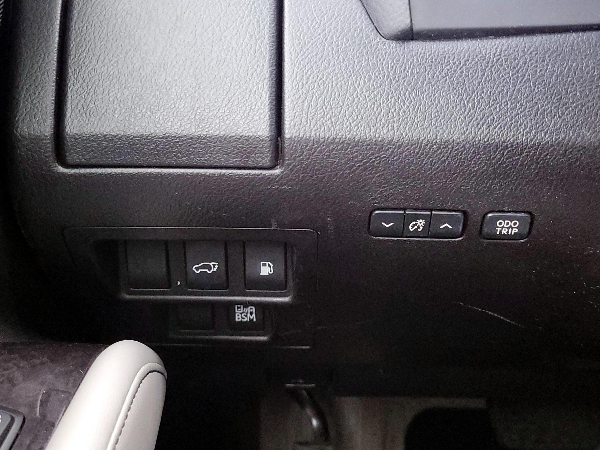 Thumbnail: 2015 Lexus RX - 13