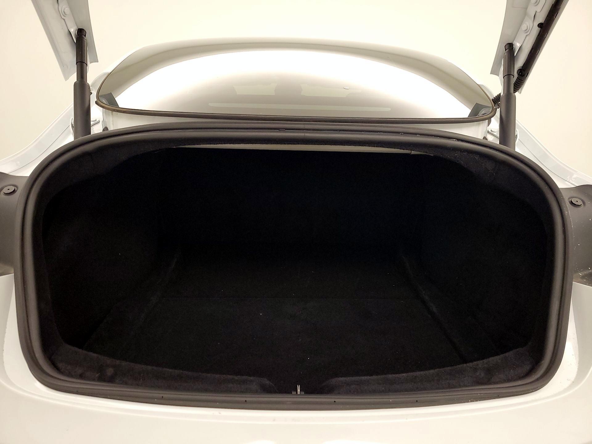 Thumbnail: 2024 Tesla Model 3 - 19