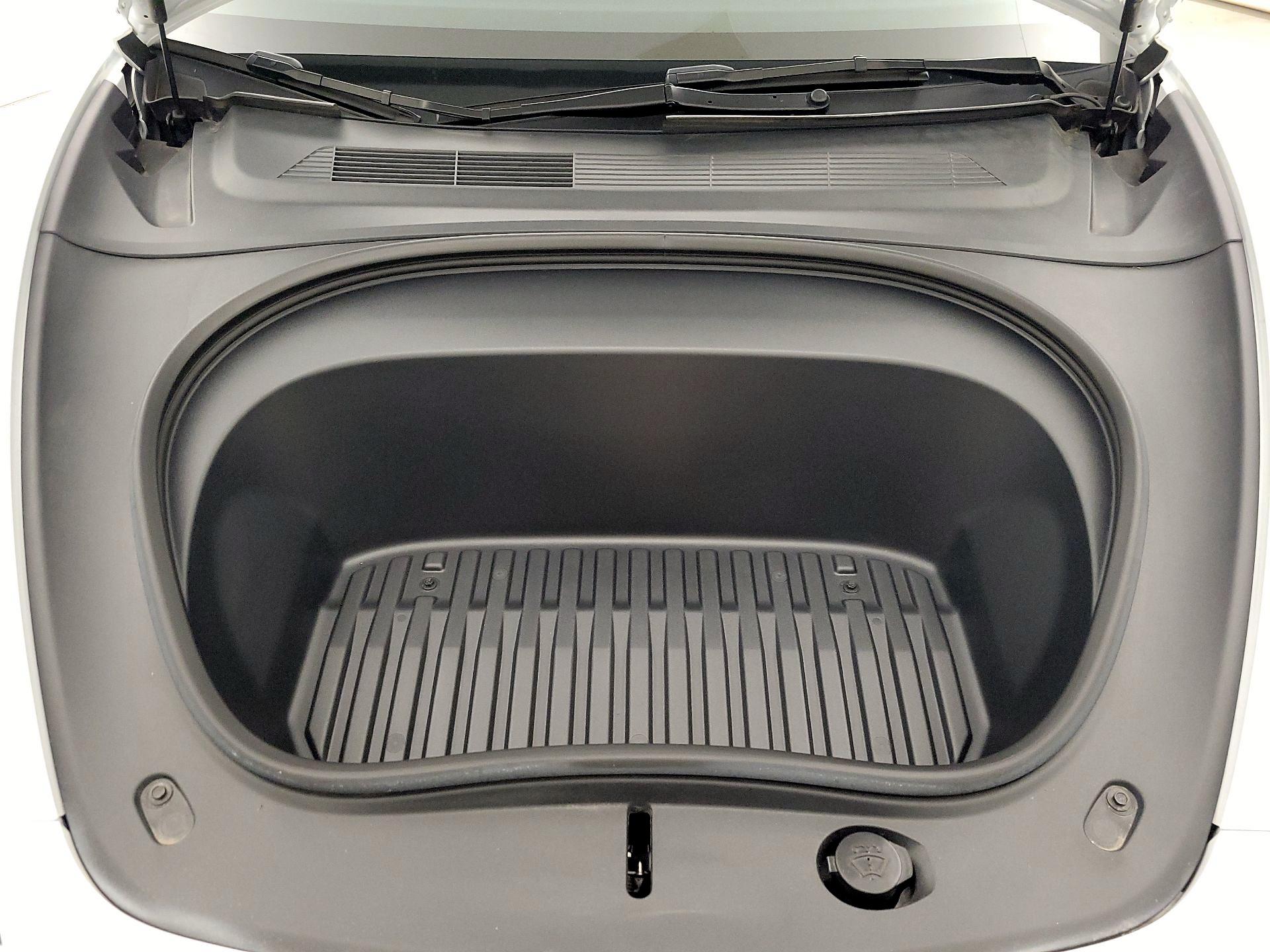 Thumbnail: 2024 Tesla Model 3 - 20