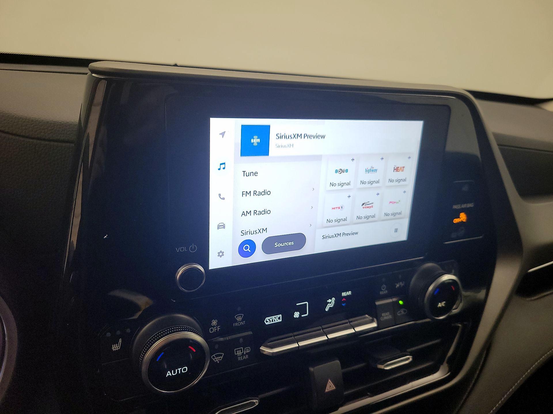 Thumbnail: 2024 Toyota Highlander - 15