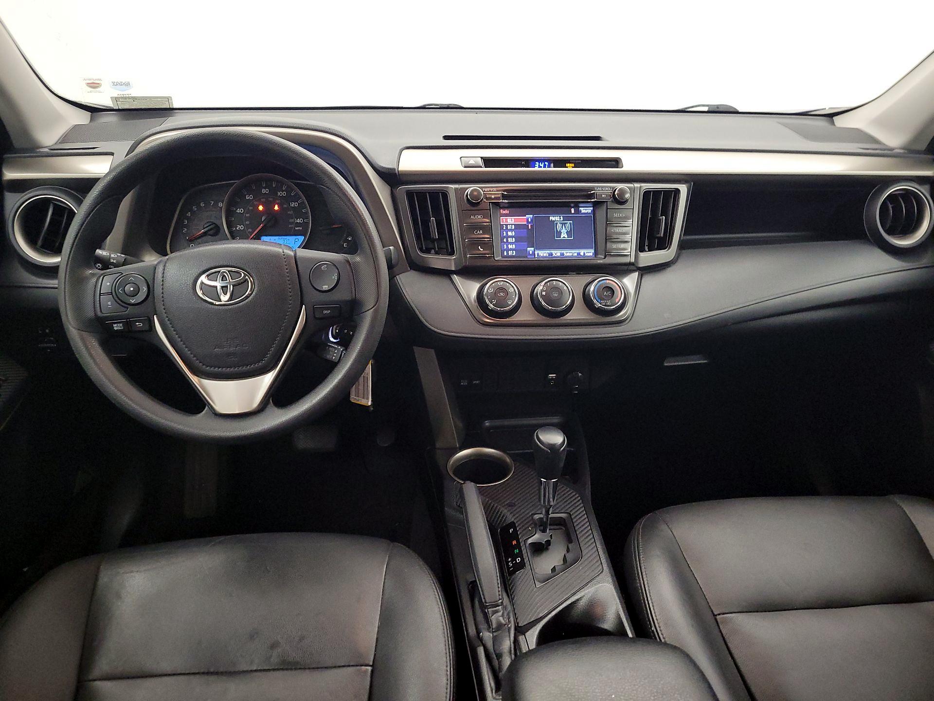 Thumbnail: 2015 Toyota RAV4 - 9