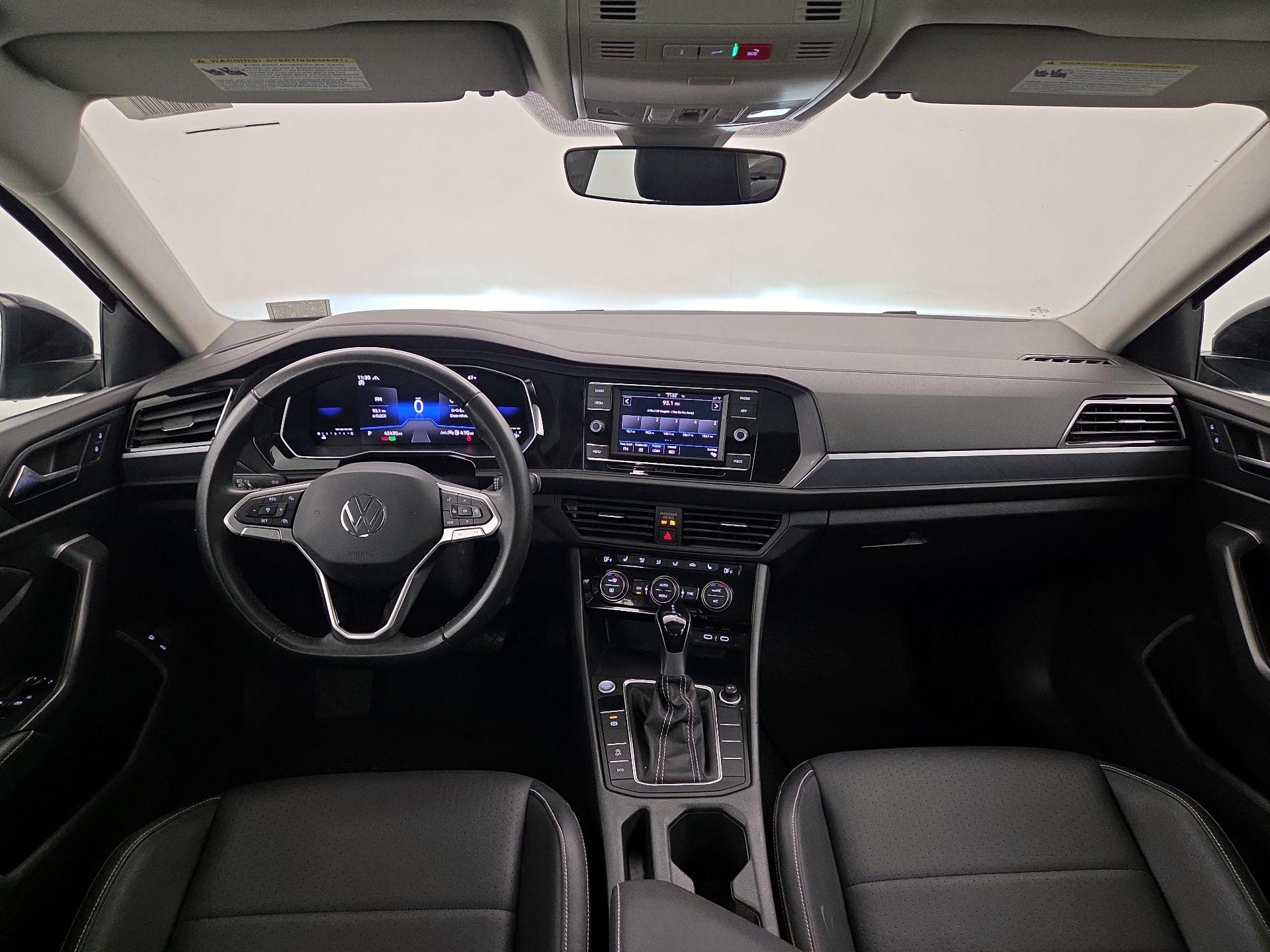 Thumbnail: 2024 Volkswagen Jetta - 9