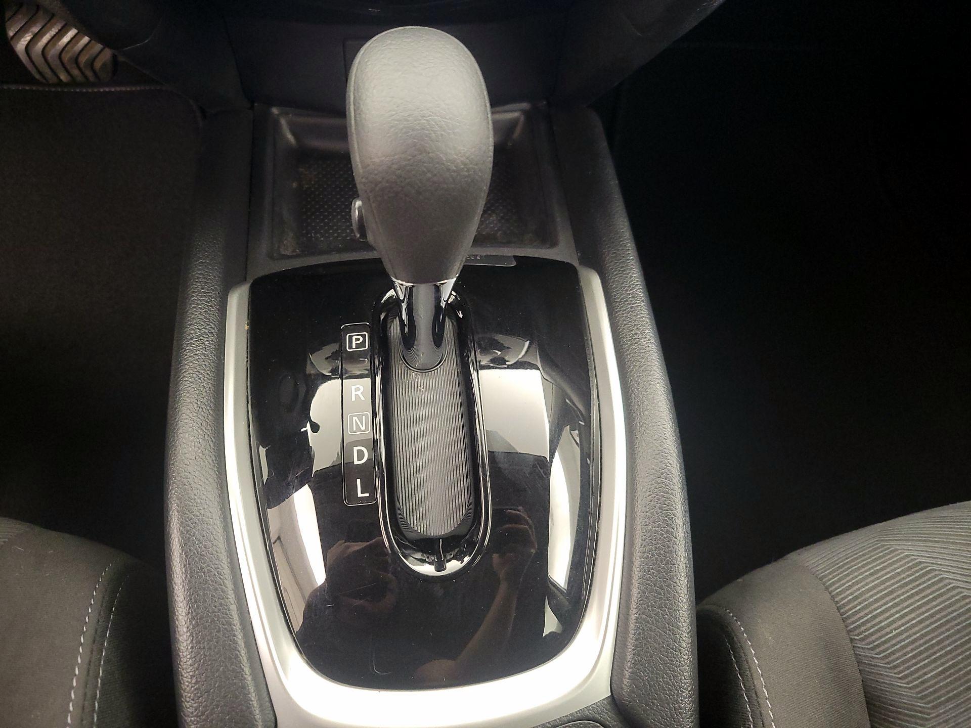 Thumbnail: 2016 Nissan Rogue - 18