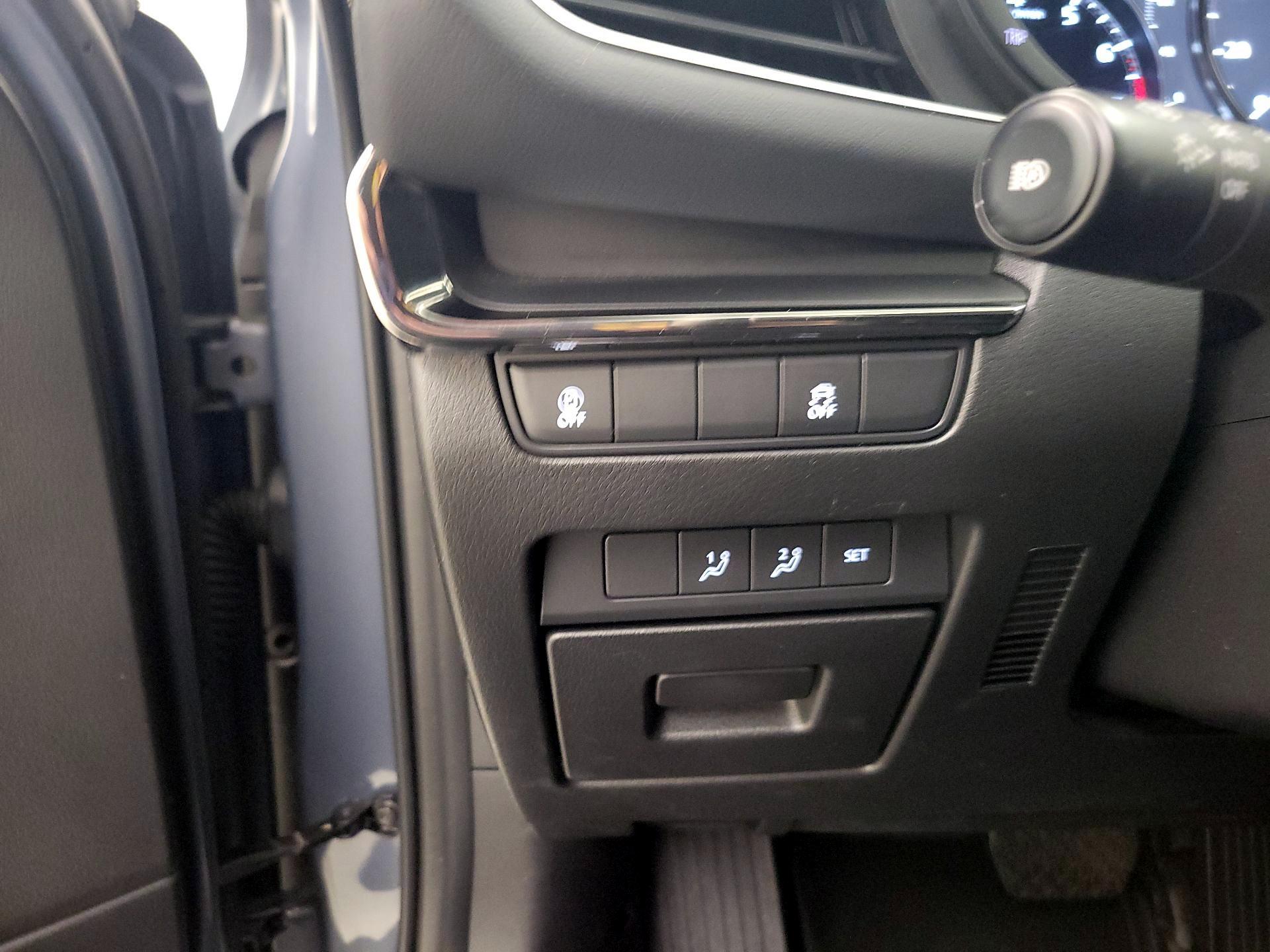 Thumbnail: 2023 Mazda Mazda3 - 13