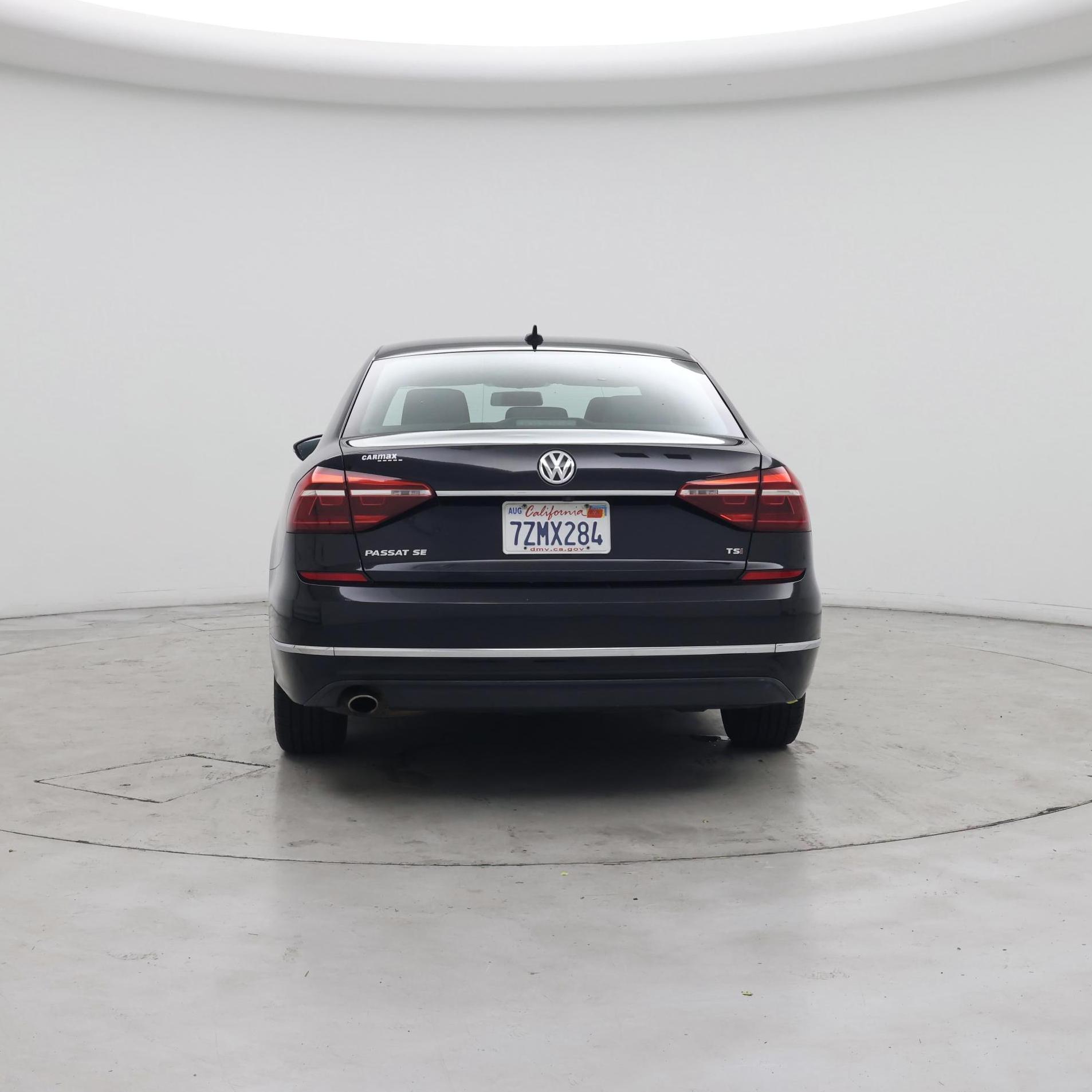 Thumbnail: 2017 Volkswagen Passat - 6