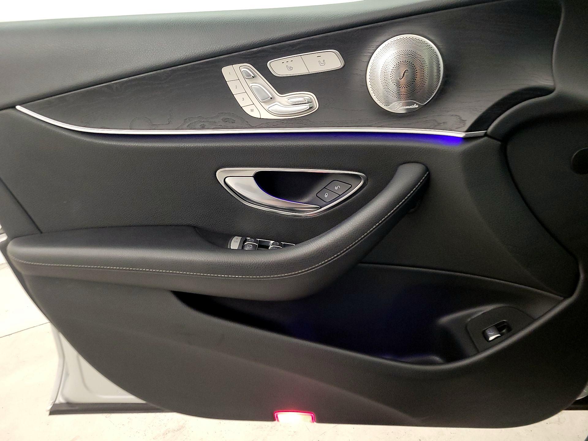 Thumbnail: 2017 Mercedes-Benz E-Class - 12